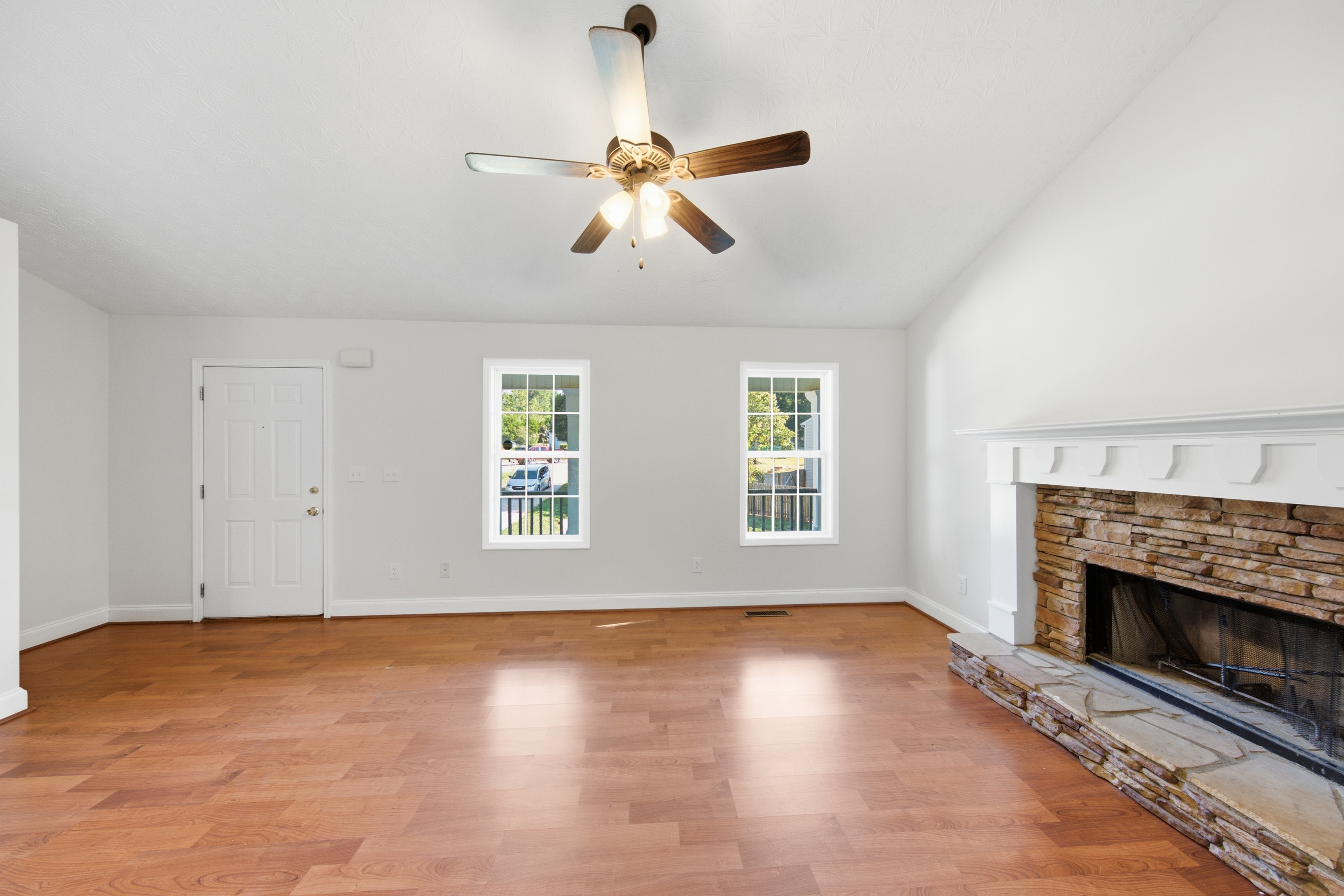 Photo 5 of 28 of 59 Adams Ln, Rockmart, GA