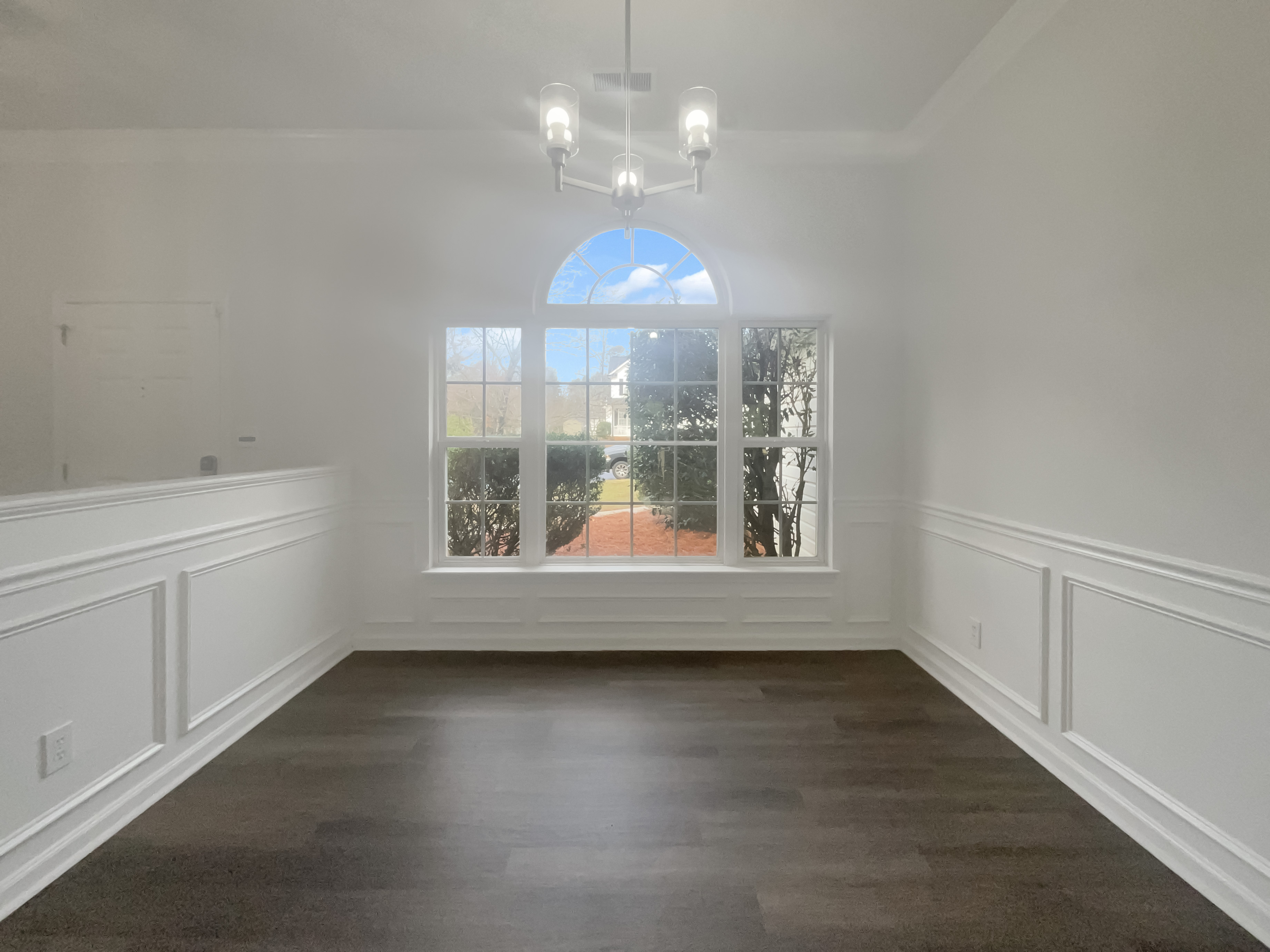 Photo 13 of 17 of 121 Shining Armor Ct, Mooresville, NC