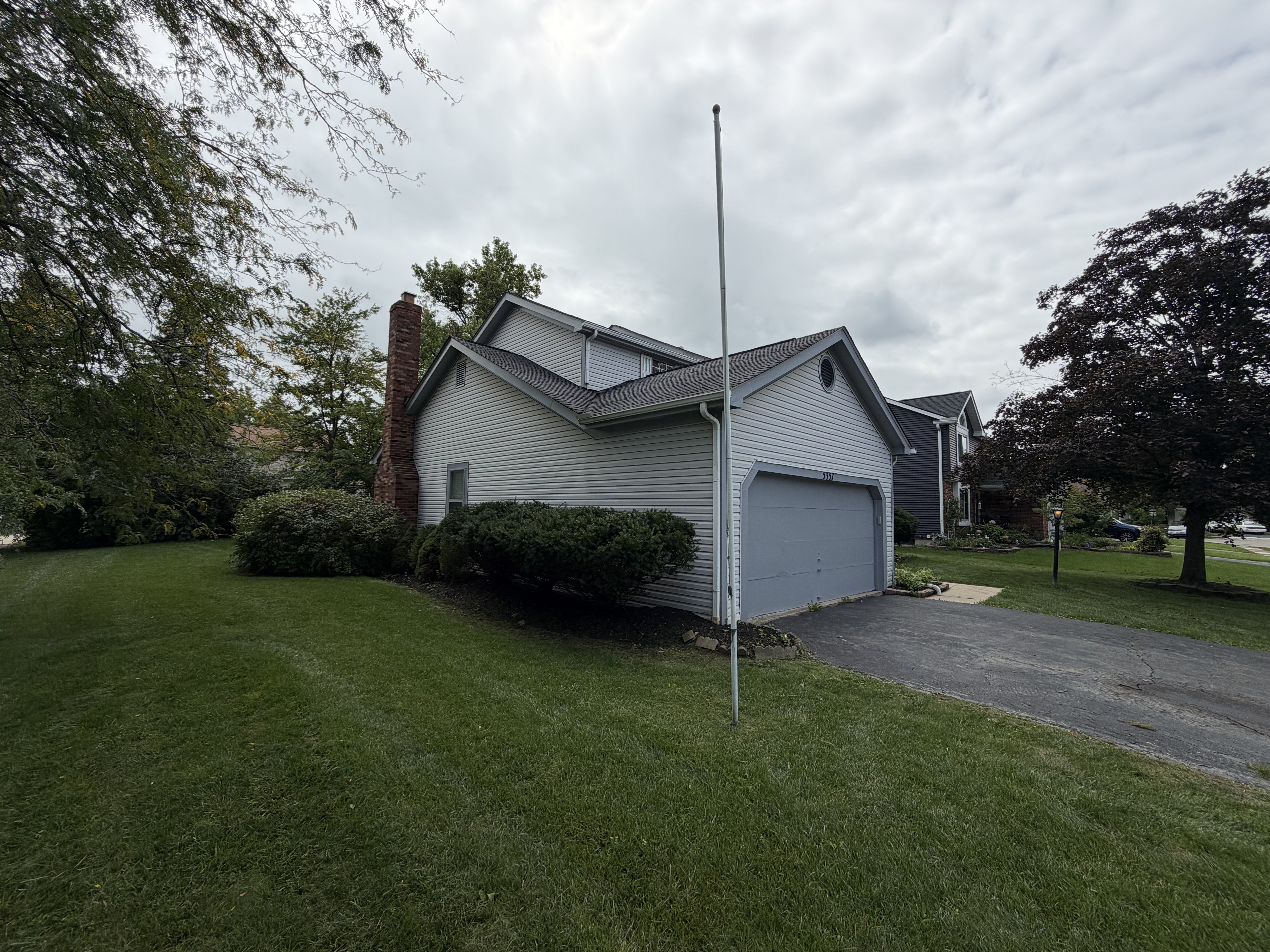 Photo 6 of 32 of 5357 Carina Ct, Hilliard, OH