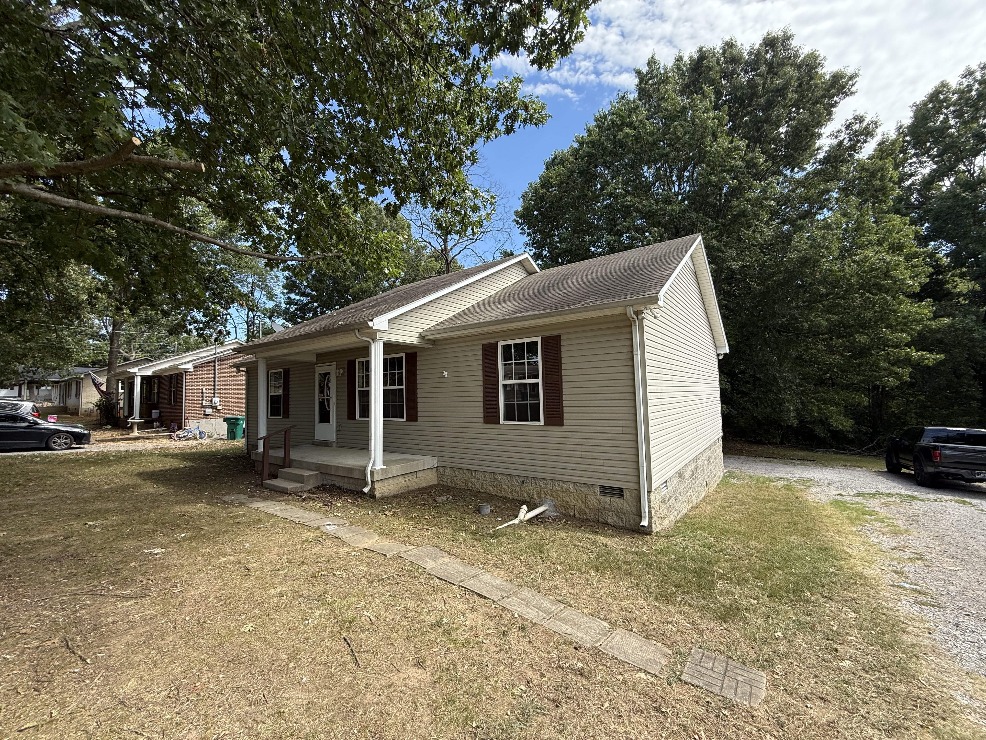 Photo 7 of 25 of 685 Douglas Ave, Lewisburg, TN