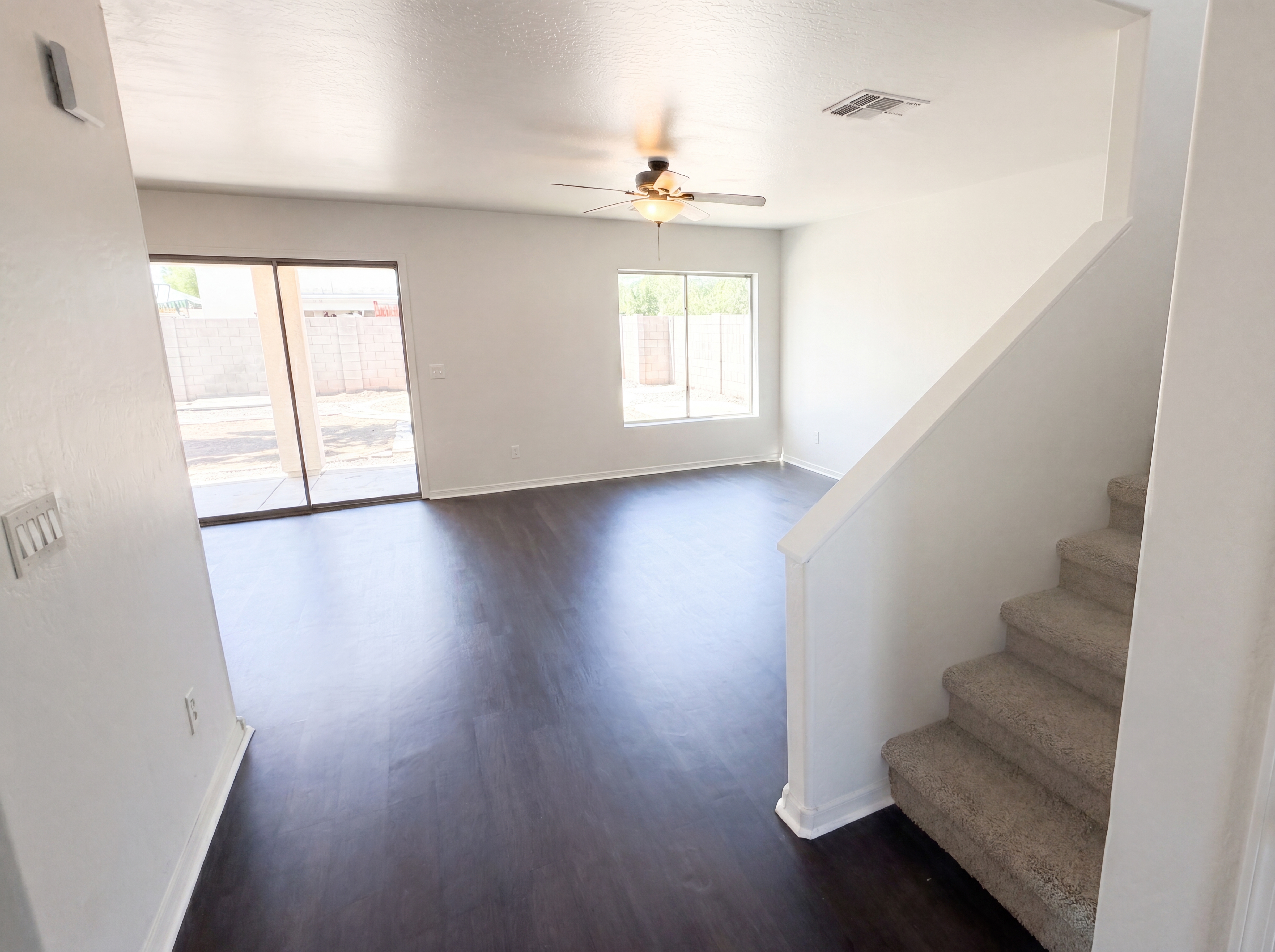 Photo 7 of 25 of 12421 W Windrose Dr, El Mirage, AZ