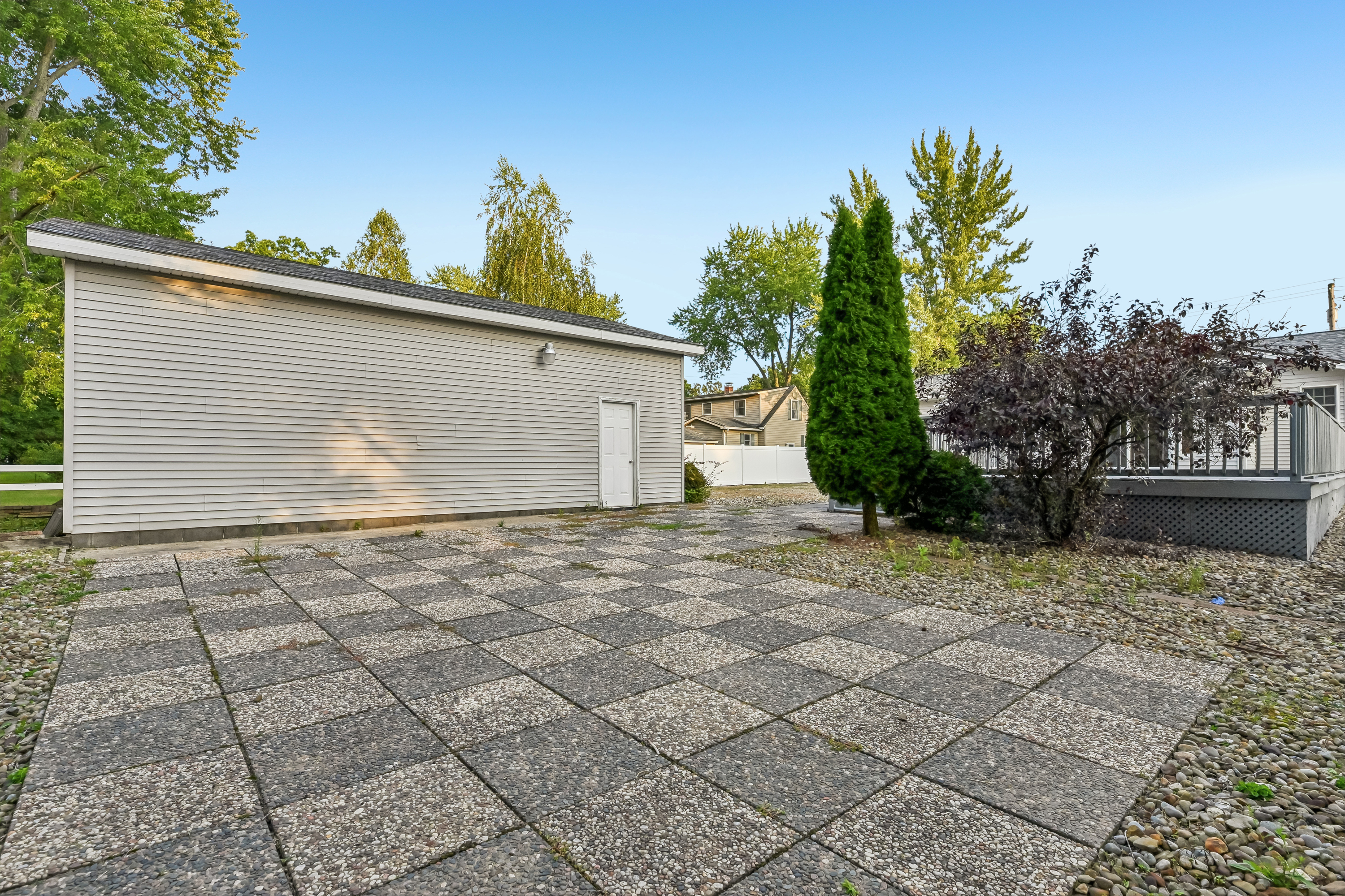 Photo 27 of 42 of 2145 Overland Ave NE, Warren, OH