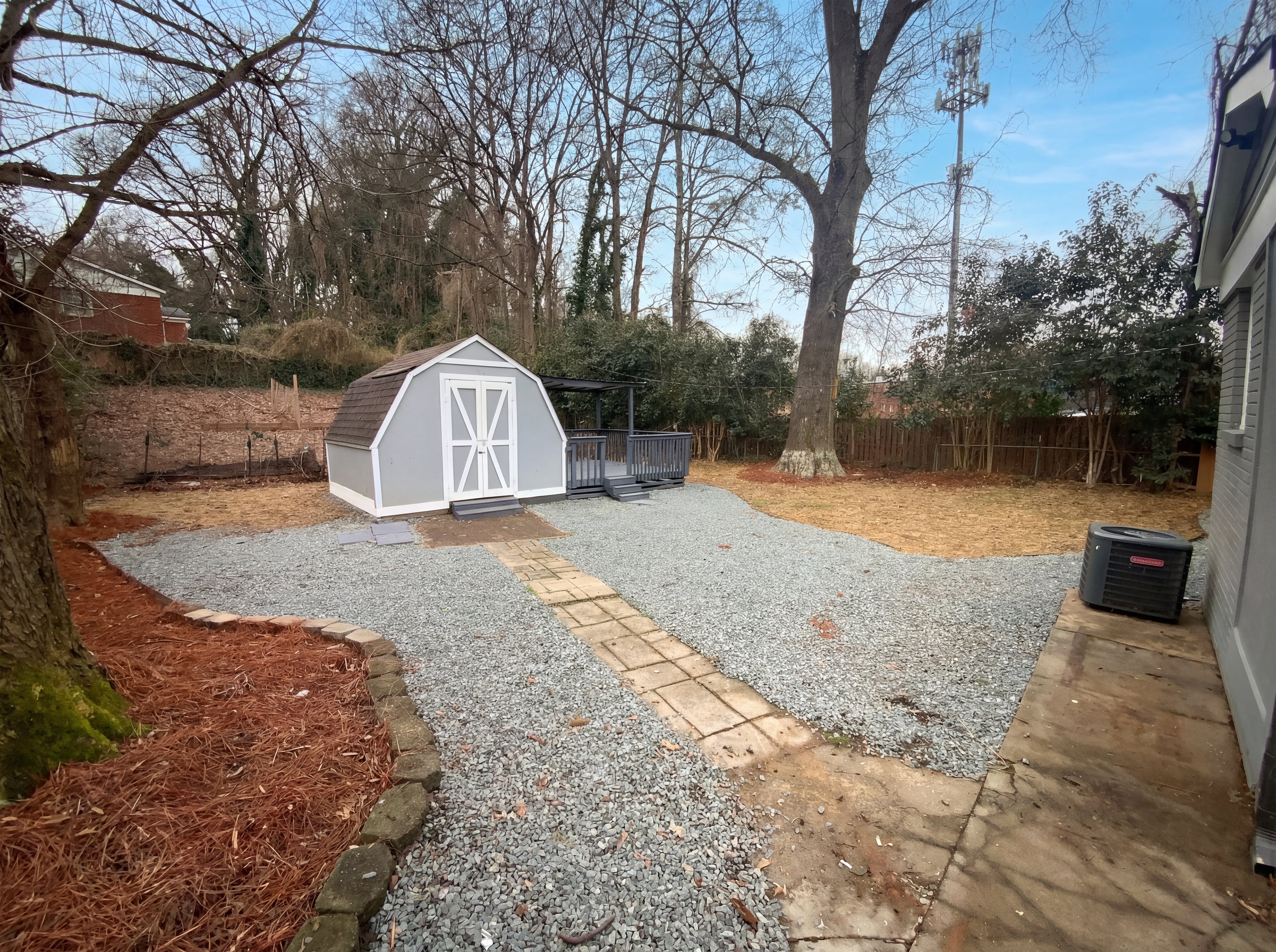 Photo 17 of 21 of 2122 Kilborne Dr, Charlotte, NC