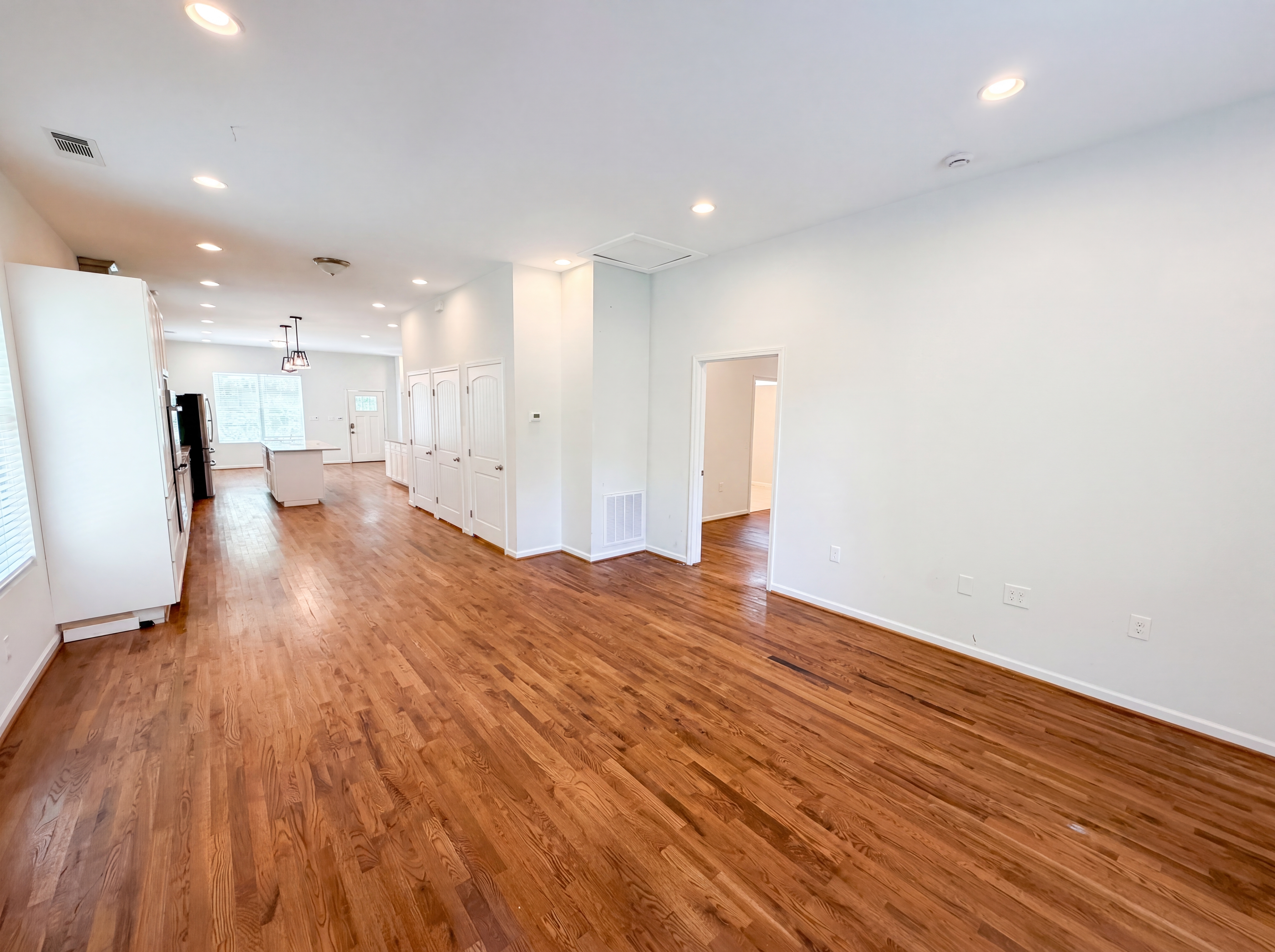 Photo 12 of 22 of 861 77th St S, Birmingham, AL