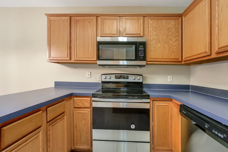 Photo 12 of 28 - 709 Stone Mesa Ct, Arlington, TX 76001
