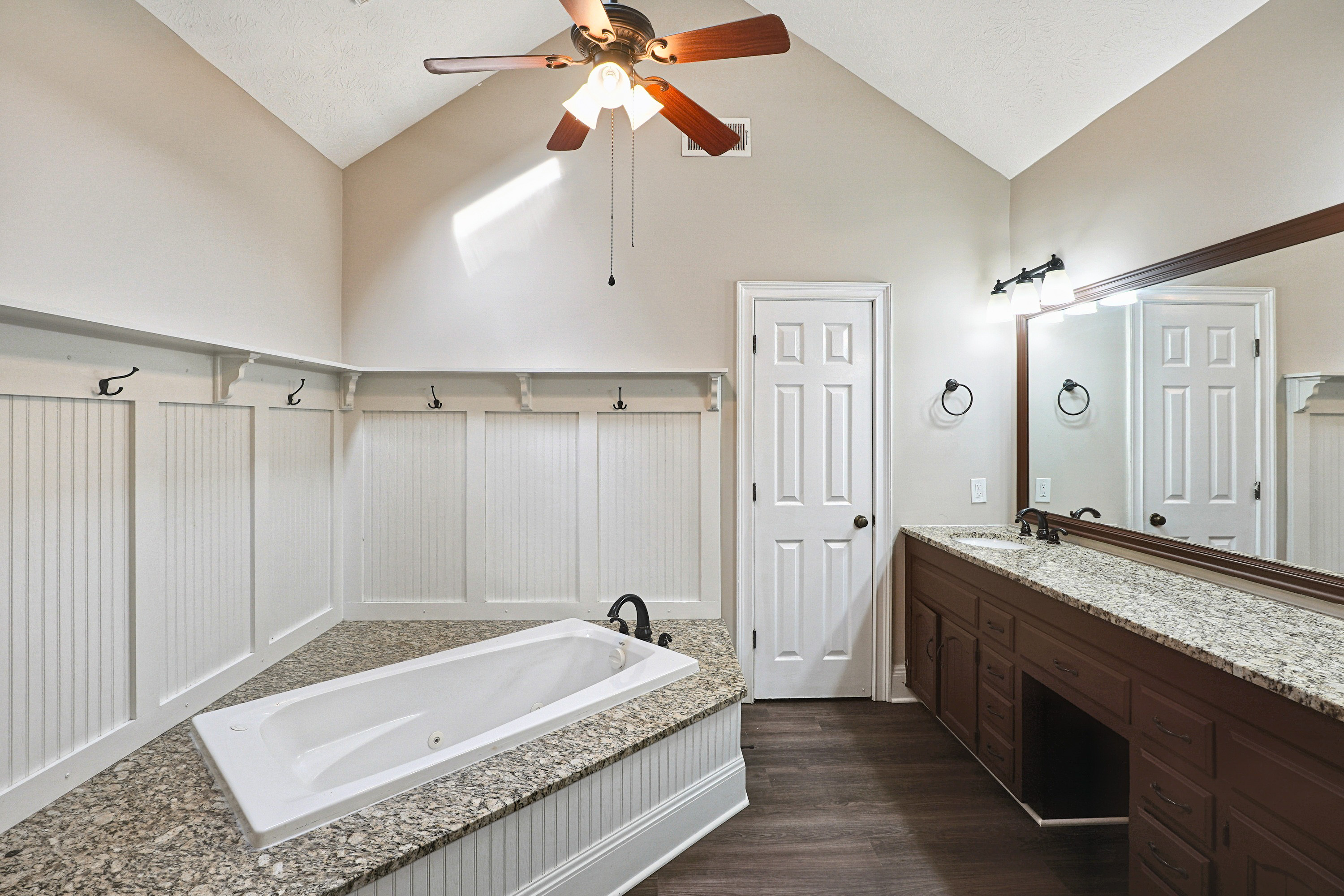 Photo 40 of 63 of 2360 Kimbrough Ct, Sandy Springs, GA