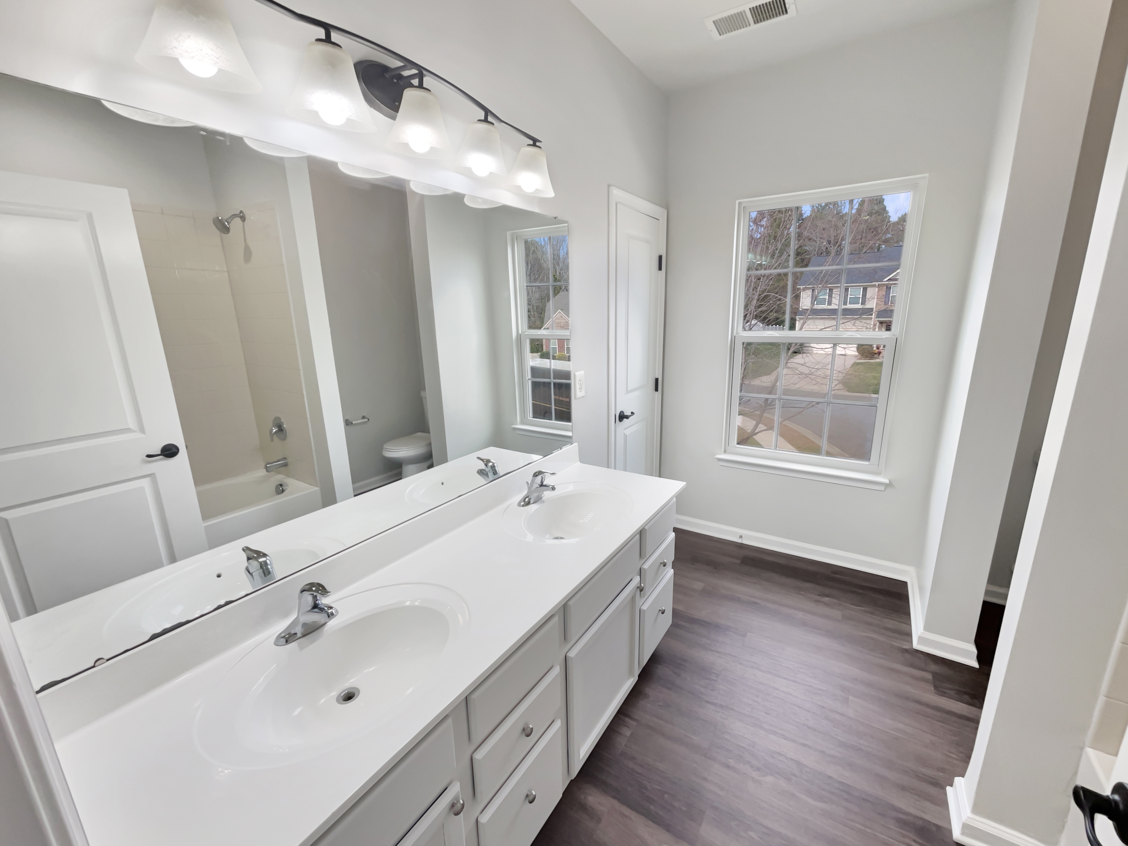 Photo 22 of 27 of 833 Westerland Ct, Gastonia, NC