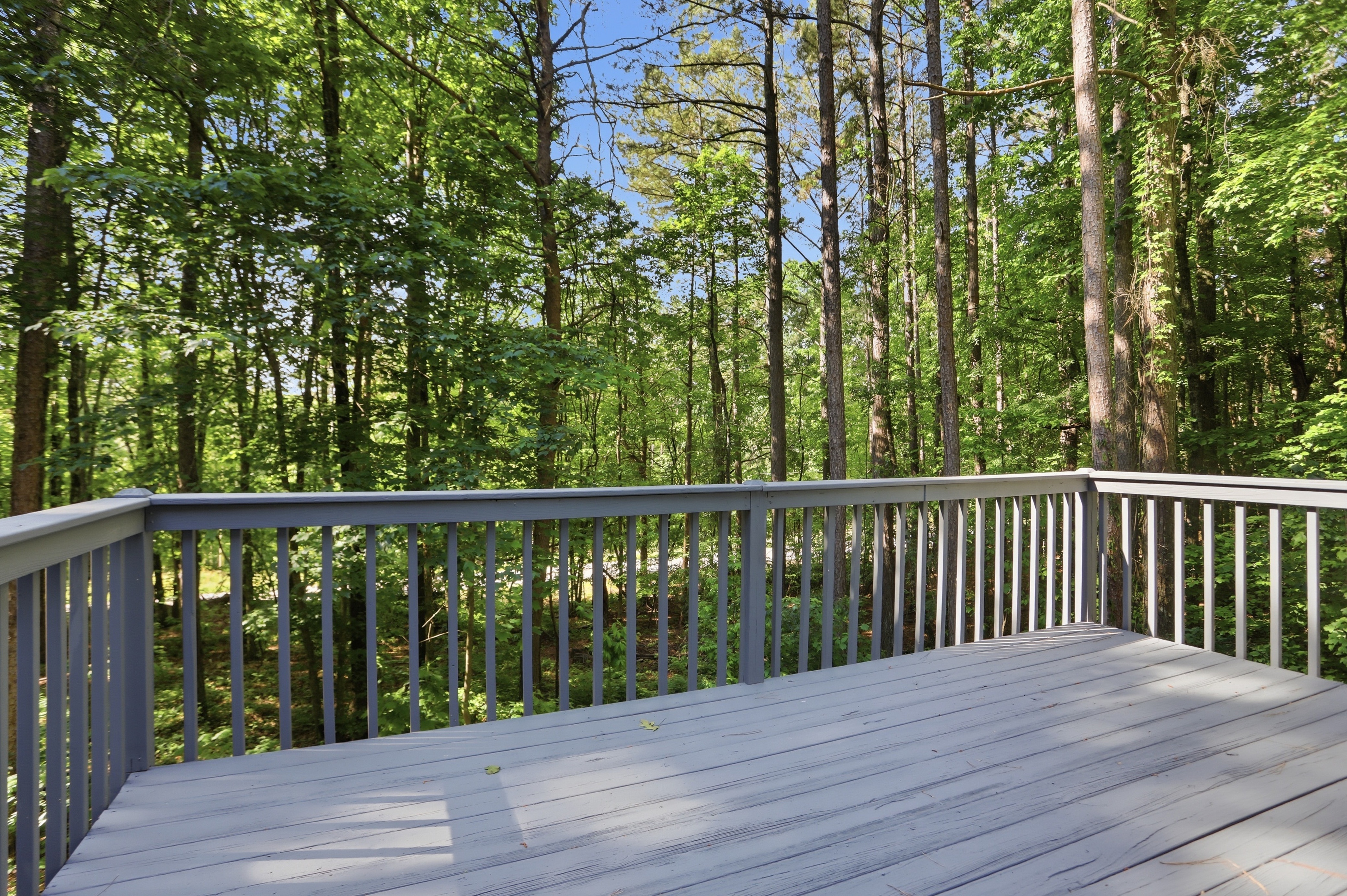 Photo 31 of 34 of 940 Cider Ridge Ct, Clarkesville, GA