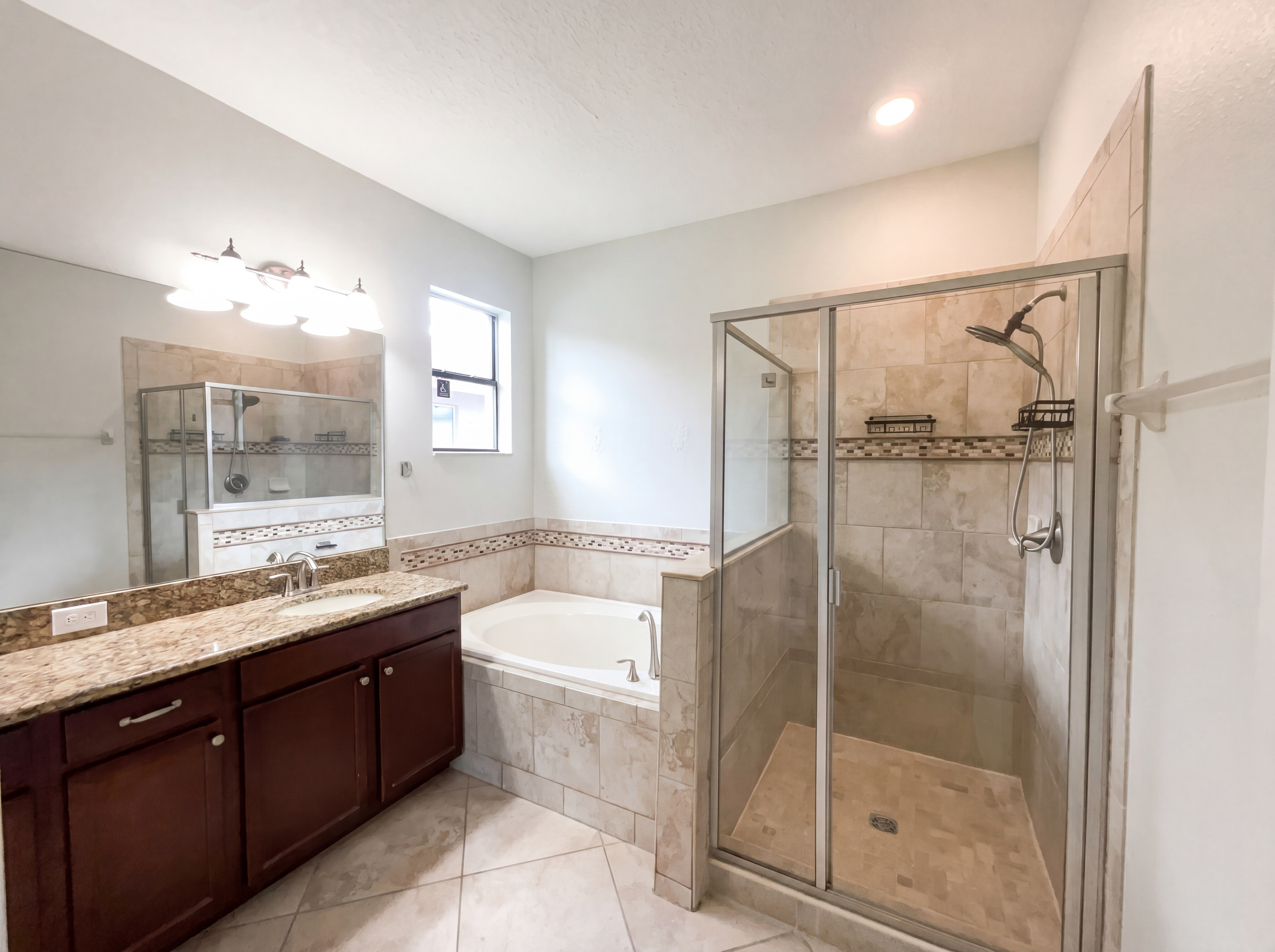 Photo 19 of 34 of 2200 Romanum Dr, Winter Garden, FL