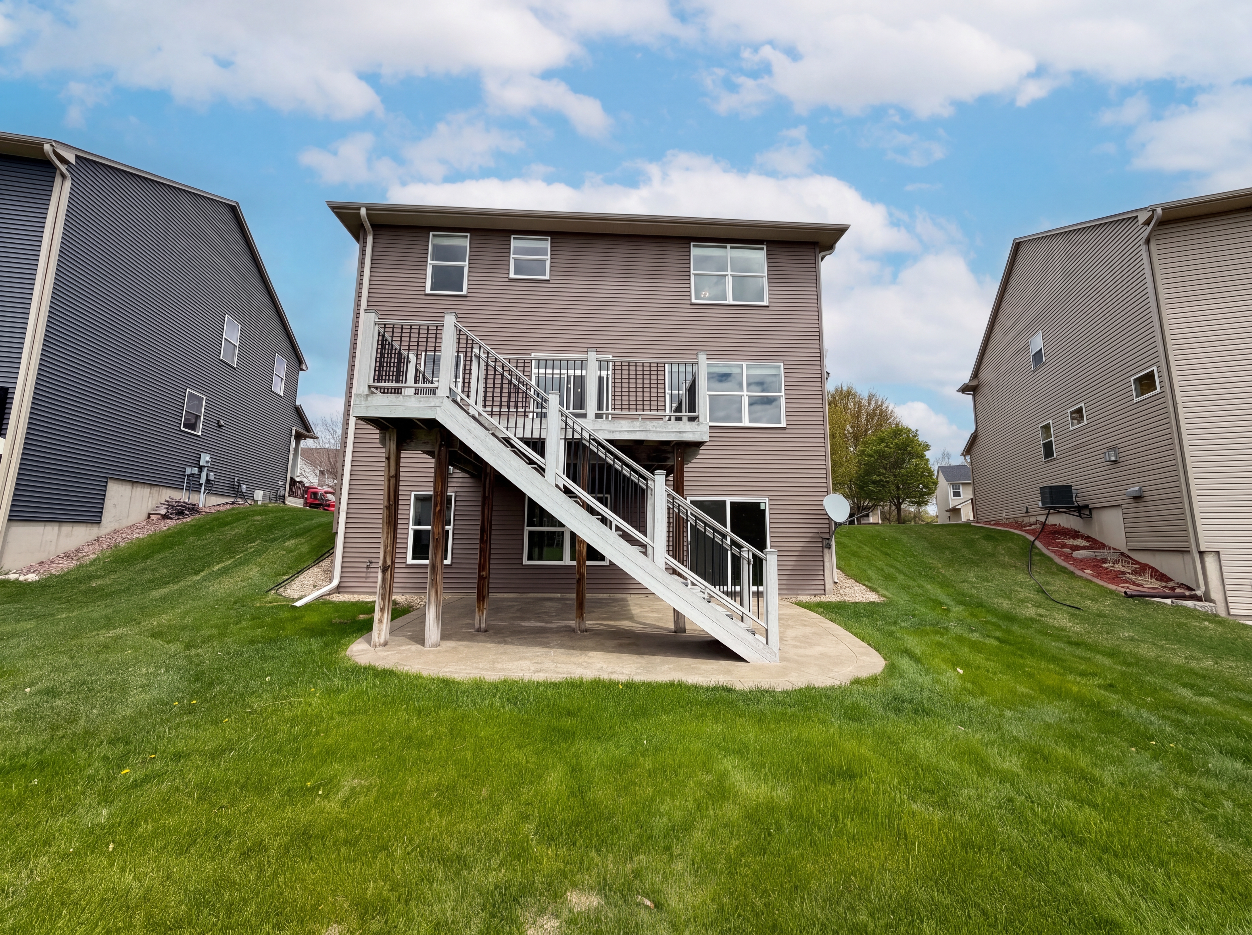 Photo 5 of 31 of 6757 Troy Ln N, Maple Grove, MN