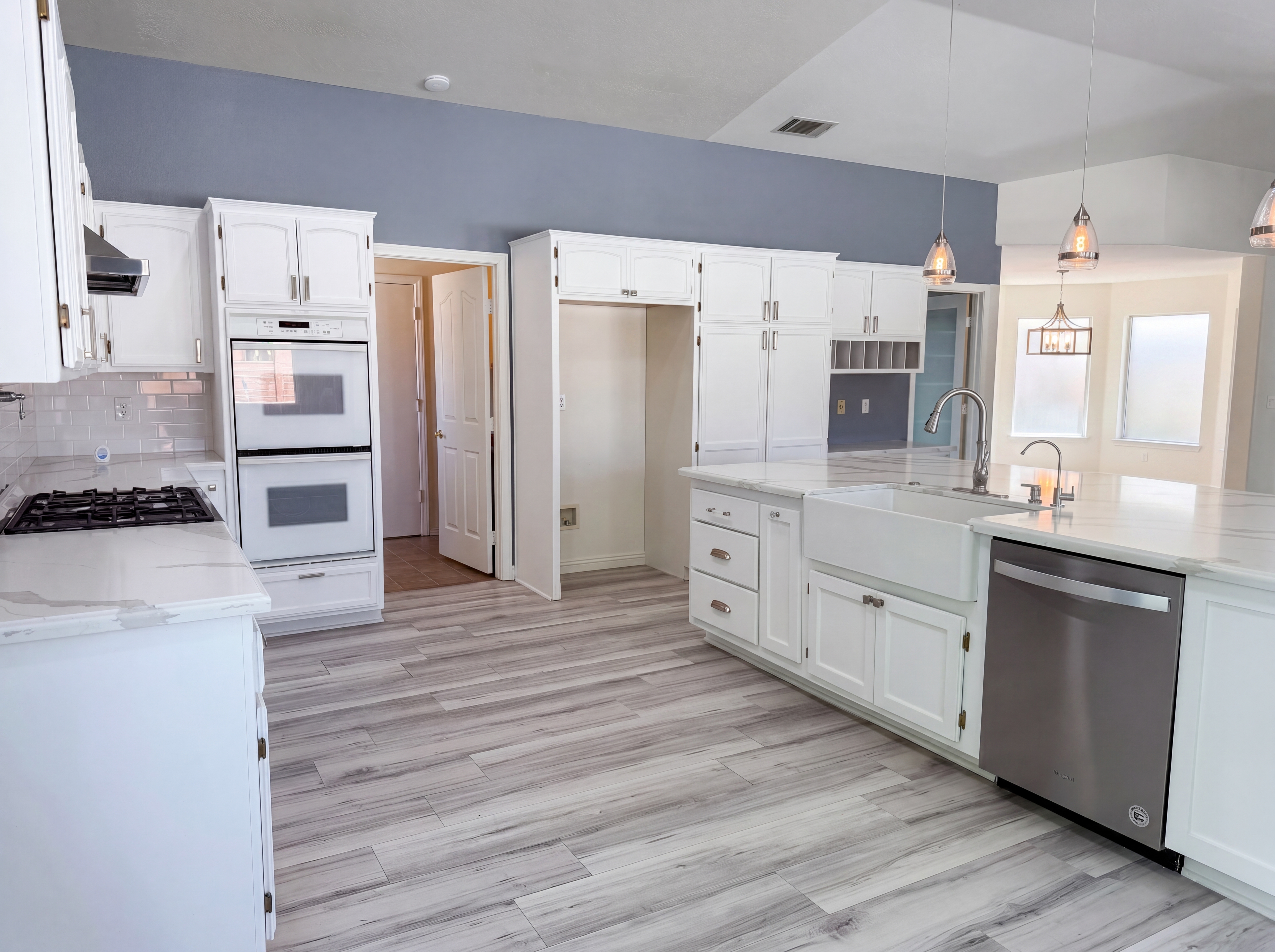 Photo 9 of 28 of 15358 Lookout Rd, Apple Valley, CA