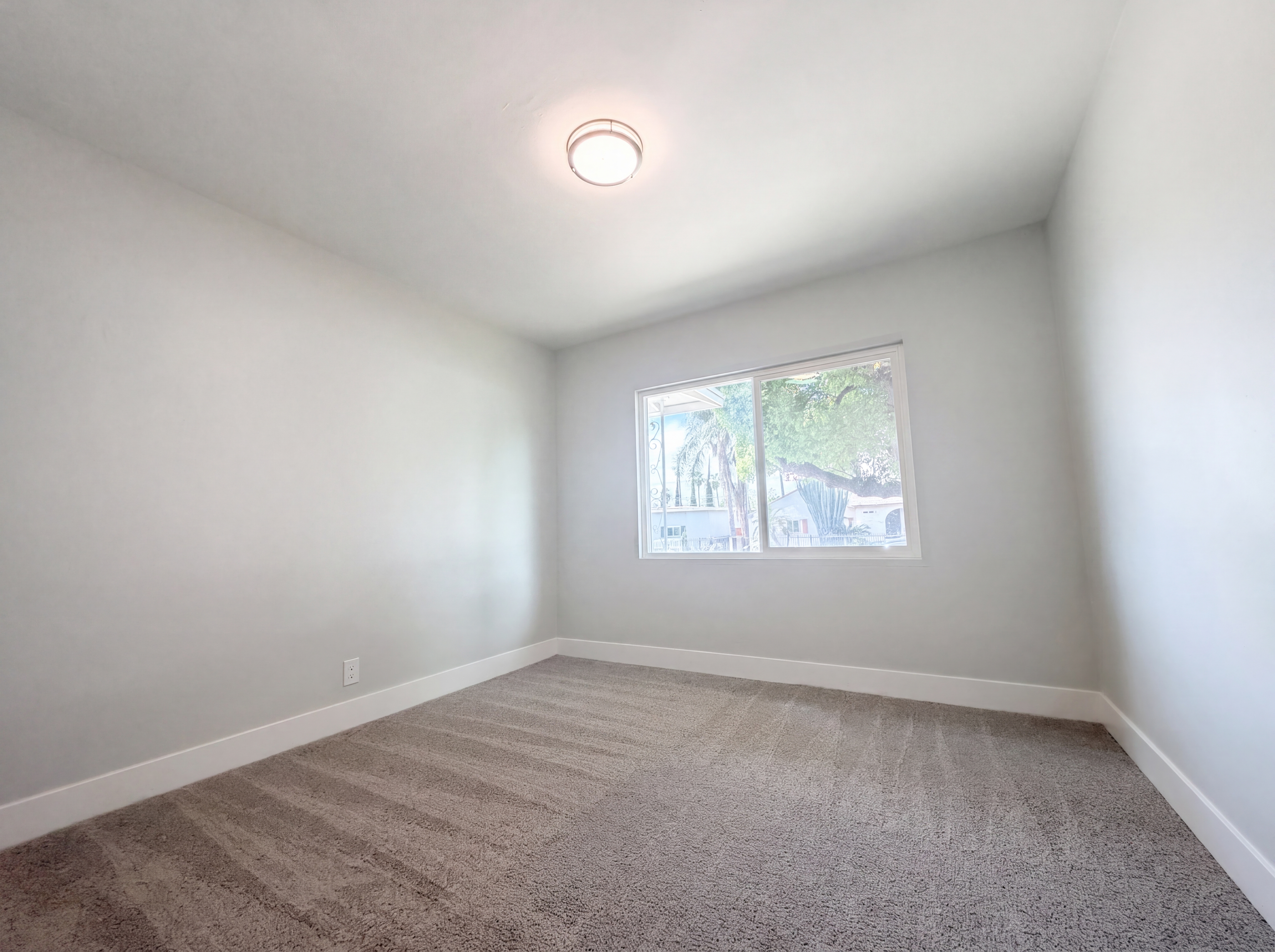 Photo 4 of 26 of 1441 Pepper Tree Ln, San Bernardino, CA