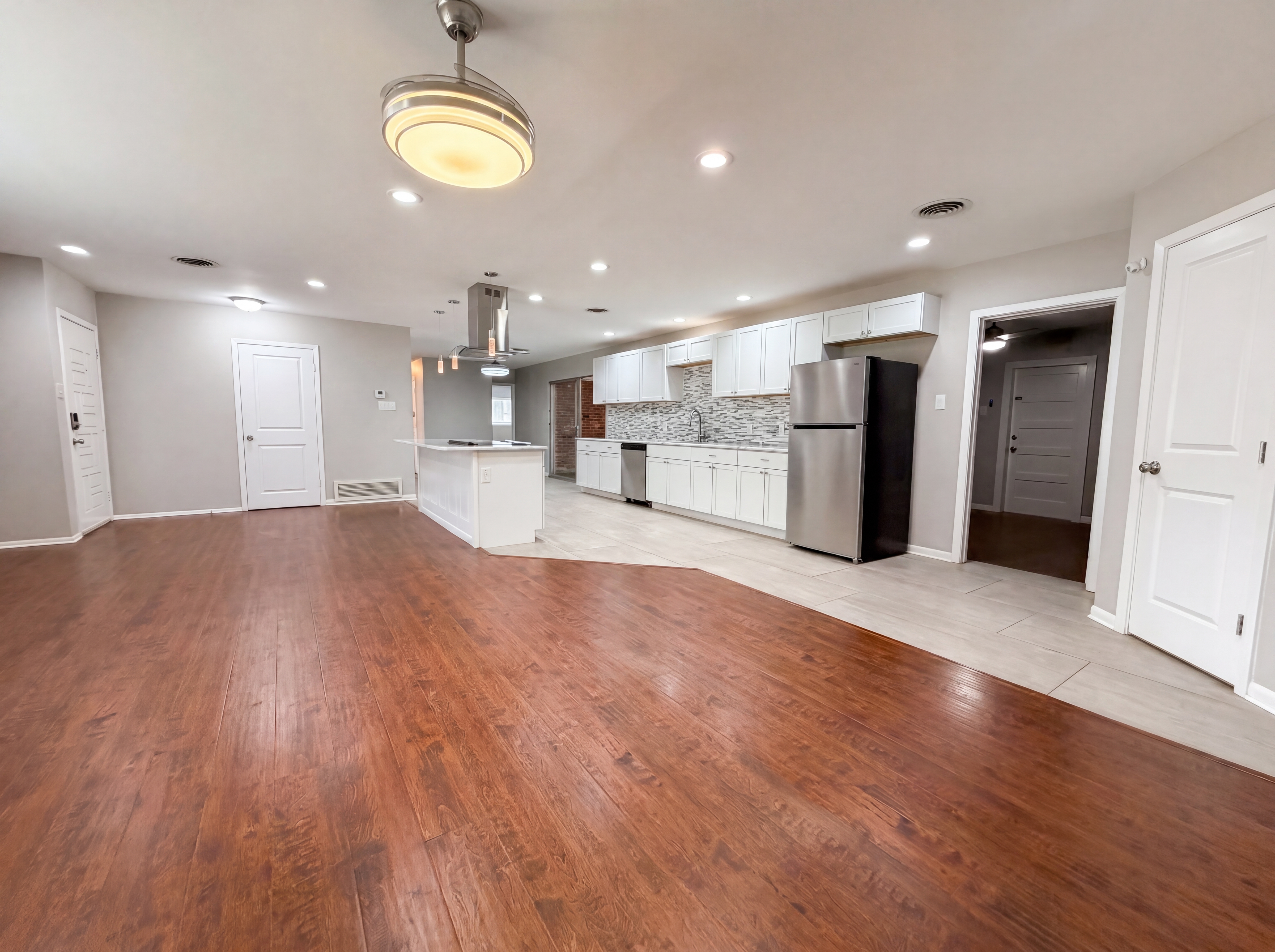 Photo 6 of 16 of 1118 Melissa Dr, San Antonio, TX
