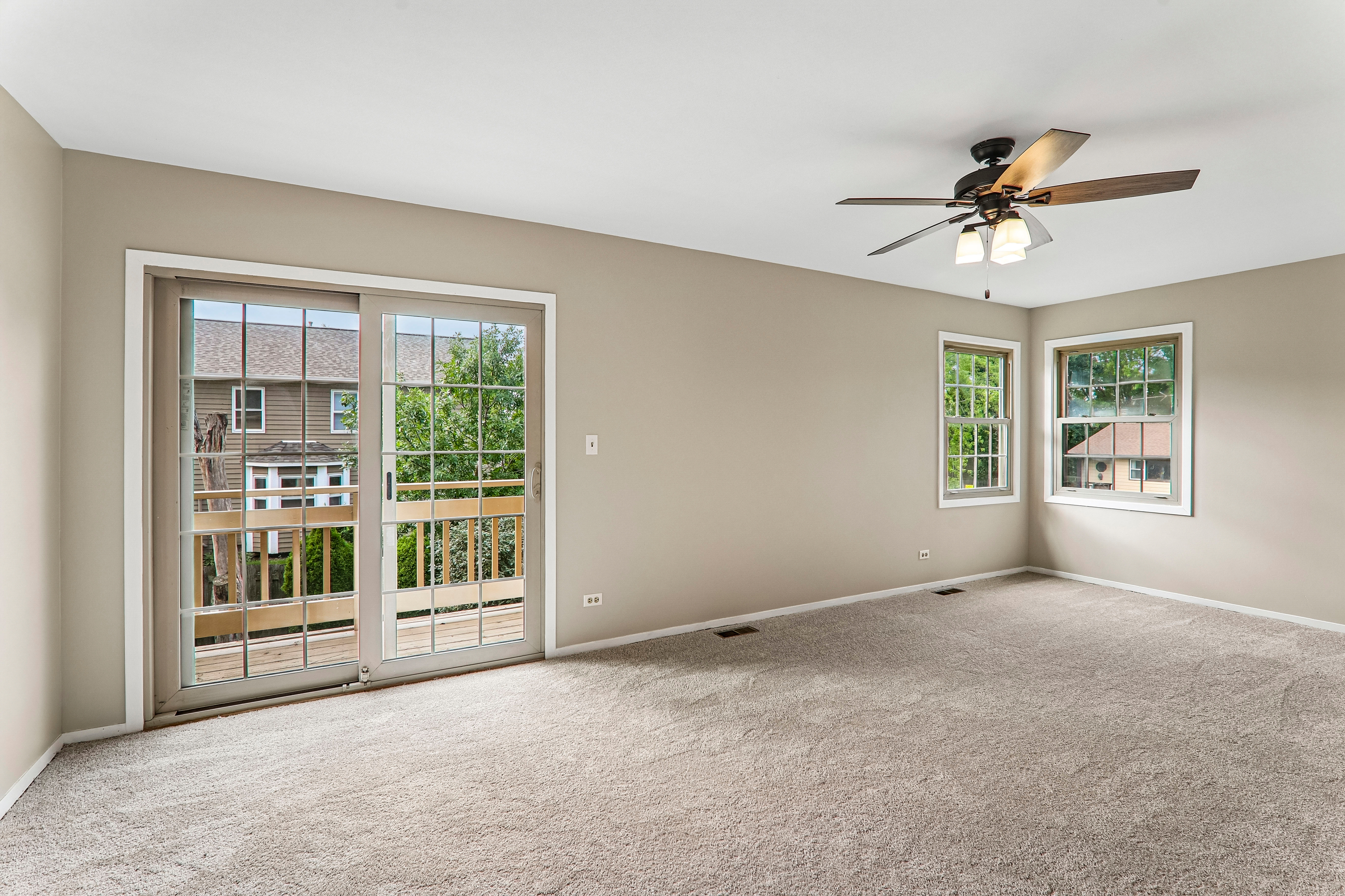 Photo 7 of 41 of 4399 Bluebird Ct, Gurnee, IL