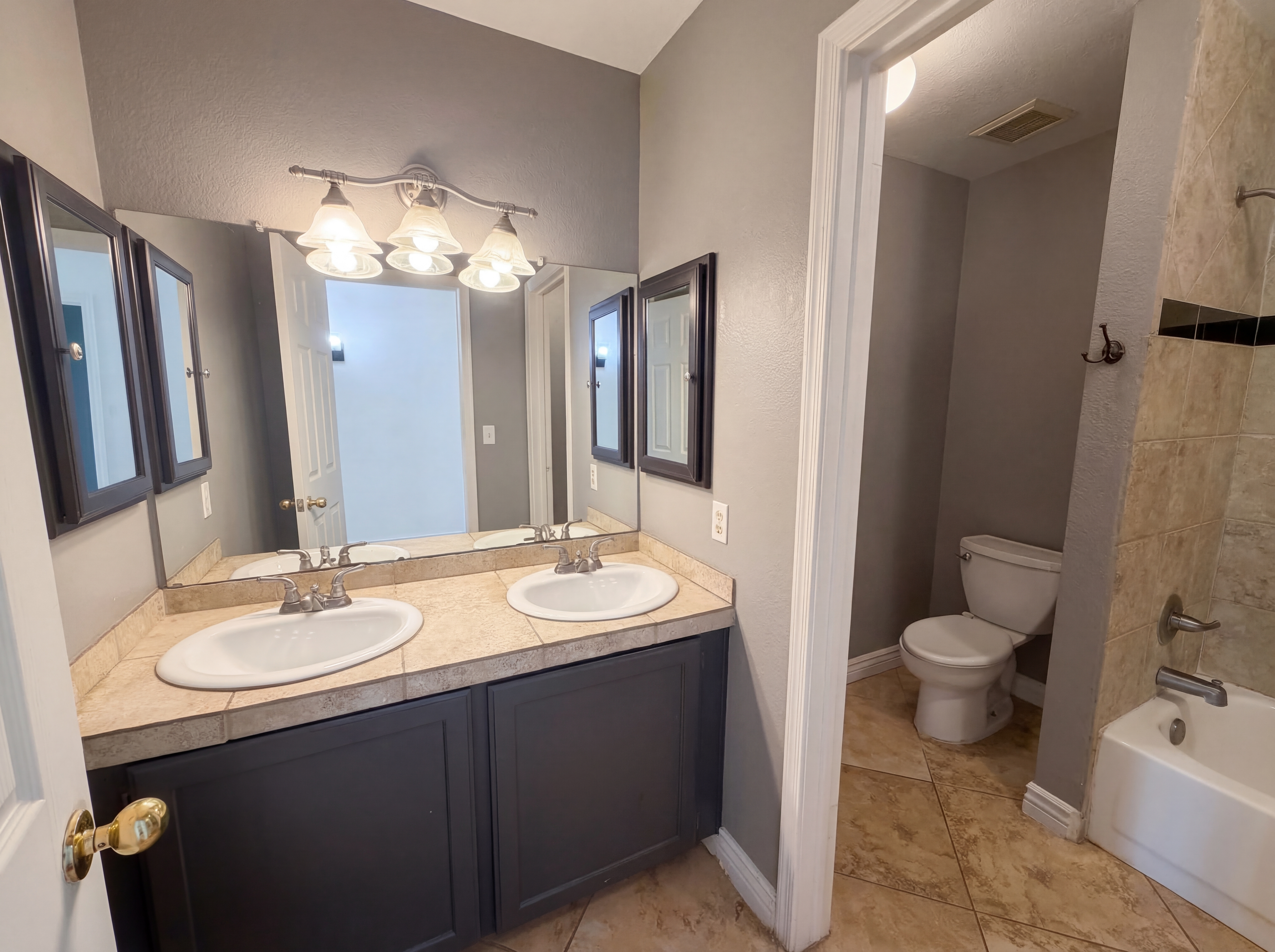 Photo 6 of 25 of 1802 N 89th Ave, Phoenix, AZ