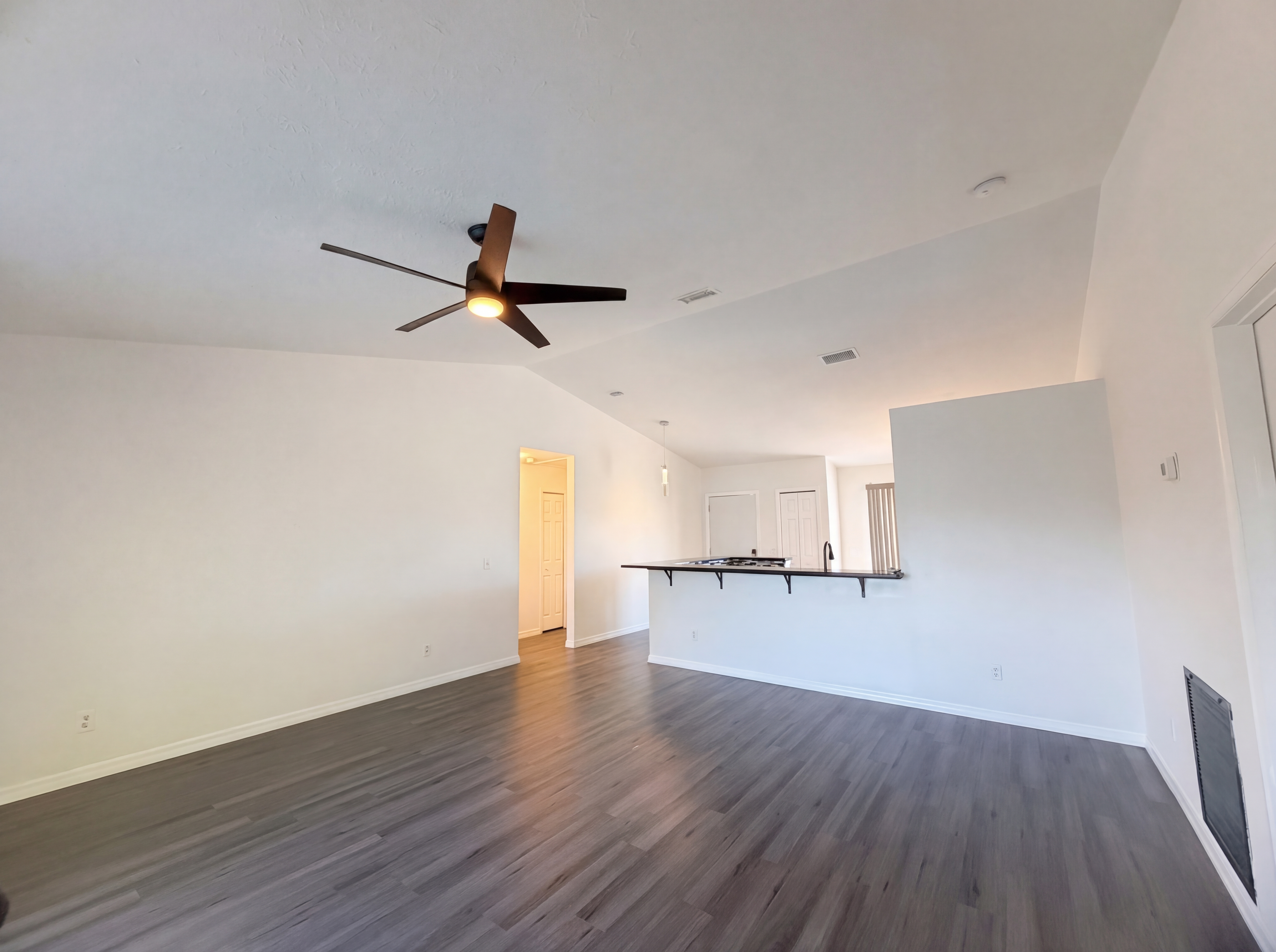 Photo 16 of 27 of 681 SW McCoy Ave, Port Saint Lucie, FL
