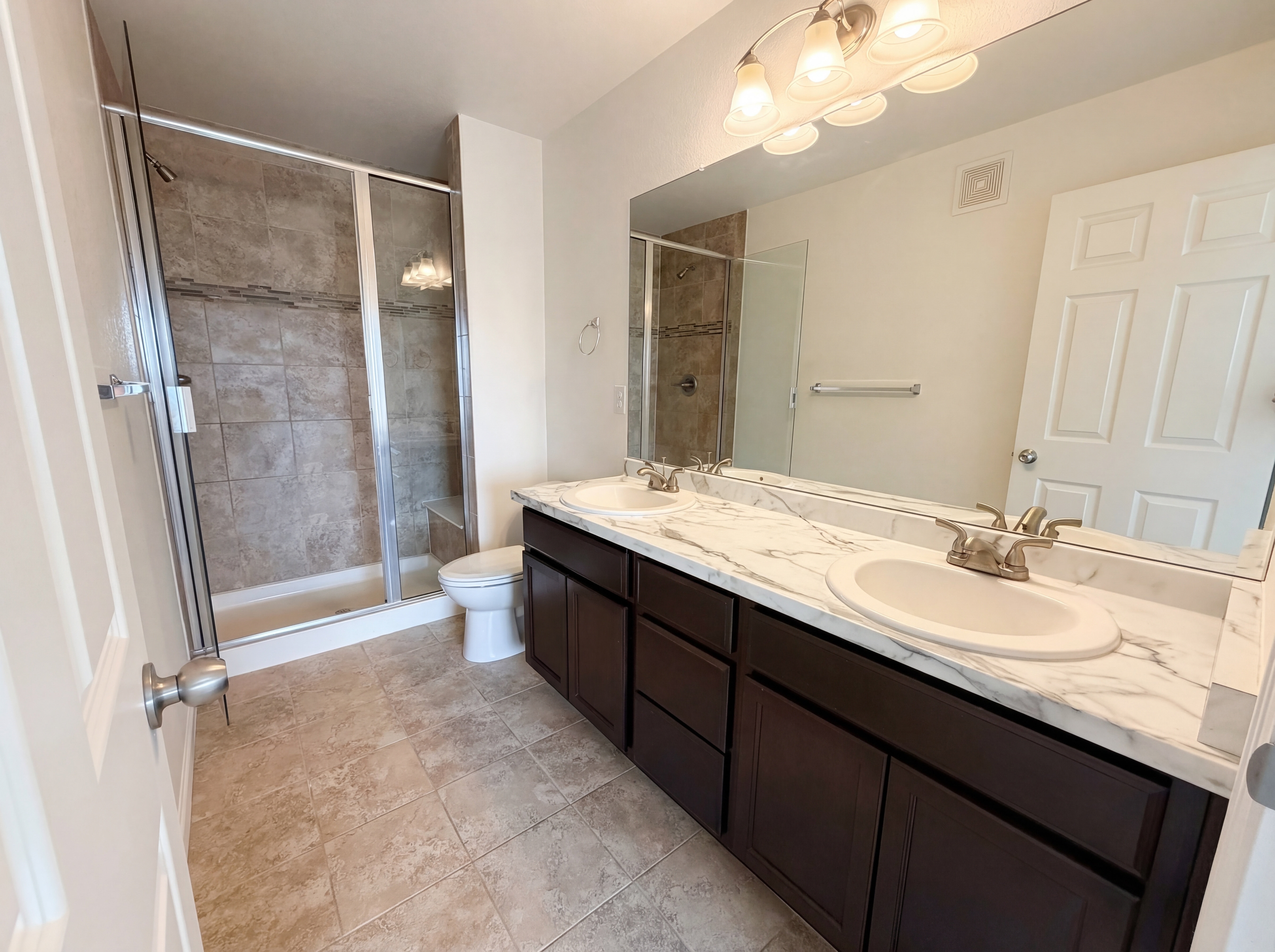 Photo 6 of 32 of 15800 E 121st Ave, Lochbuie, CO