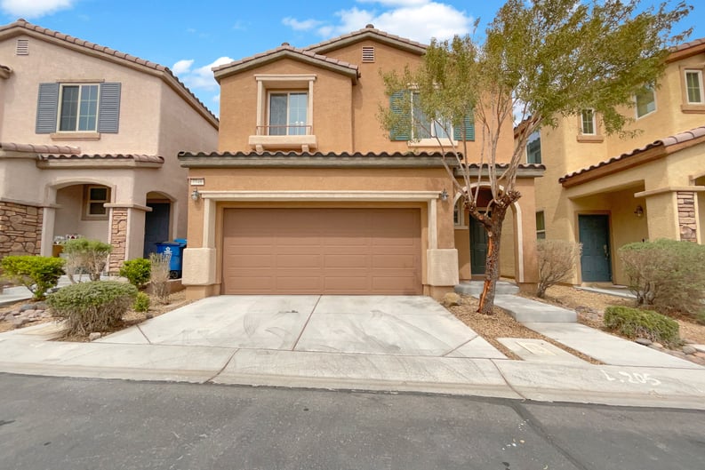 Property photo 1 of 7748 Jasmine Falls Dr