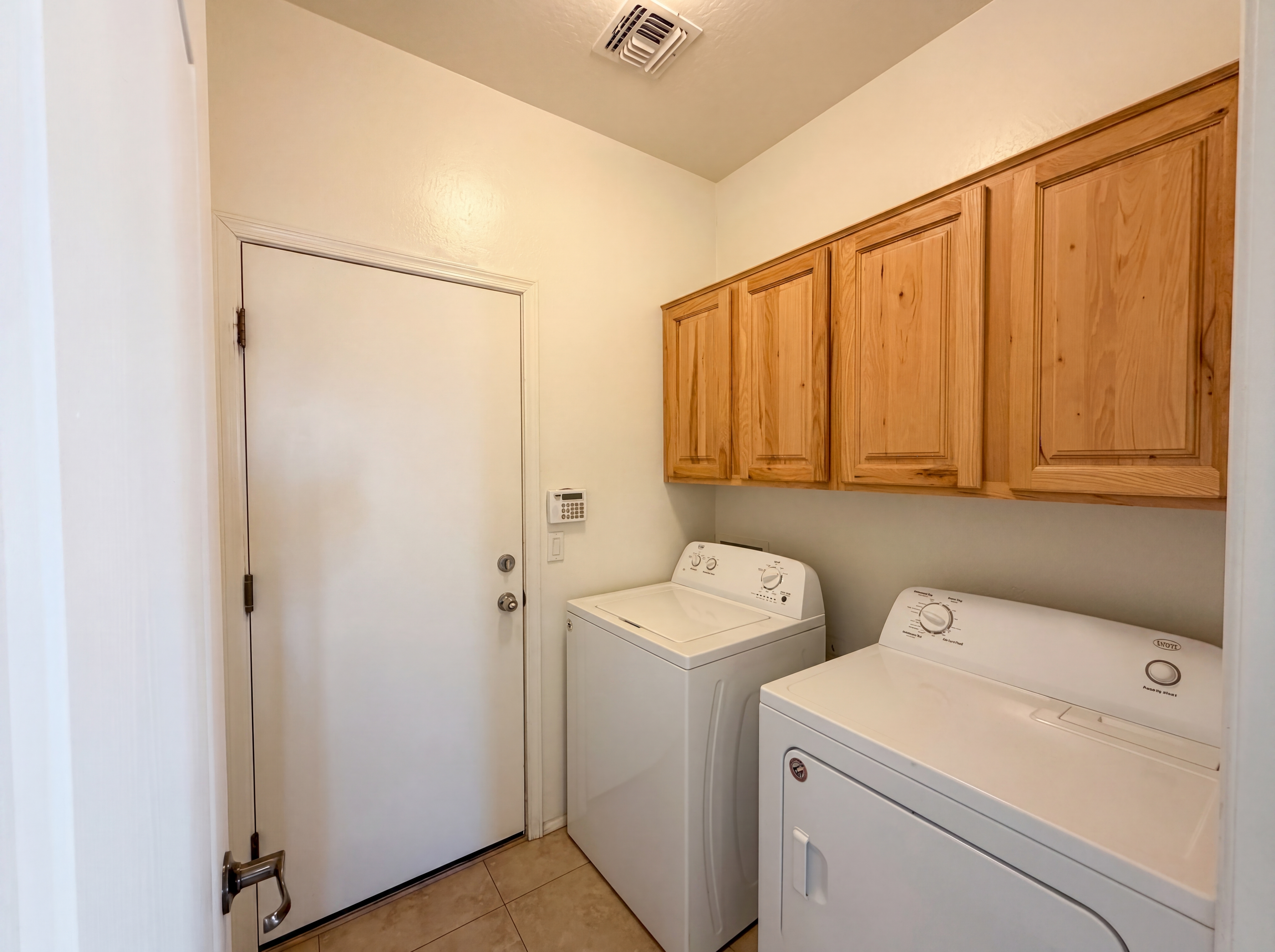 Photo 15 of 20 of 6223 S Cottonfields Ln, Laveen, AZ