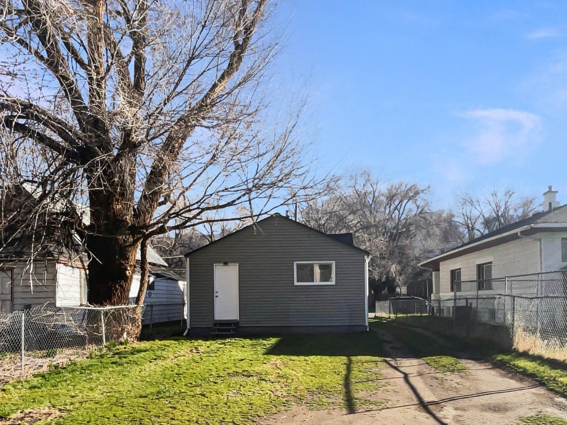 Photo 5 of 17 of 2865 Pingree Ave, Ogden, UT