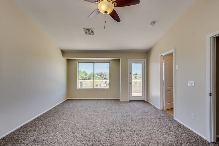 Photo 16 of 35 - 472 W Love Rd, San Tan Valley, AZ 85143