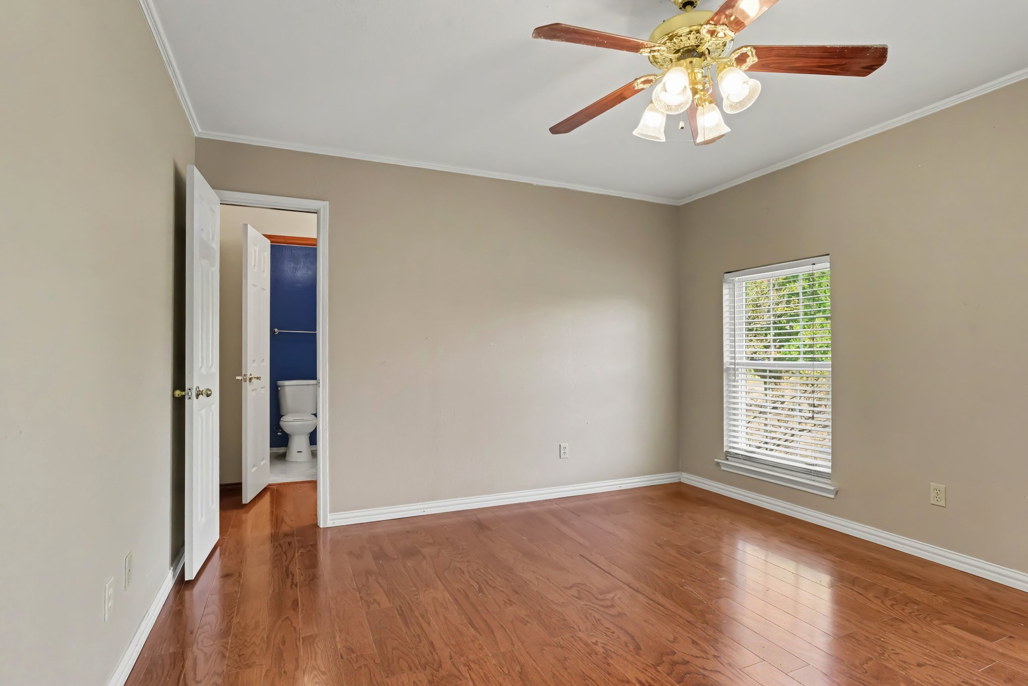 Photo 20 of 28 of 8304 Karen Ln, Terrell, TX