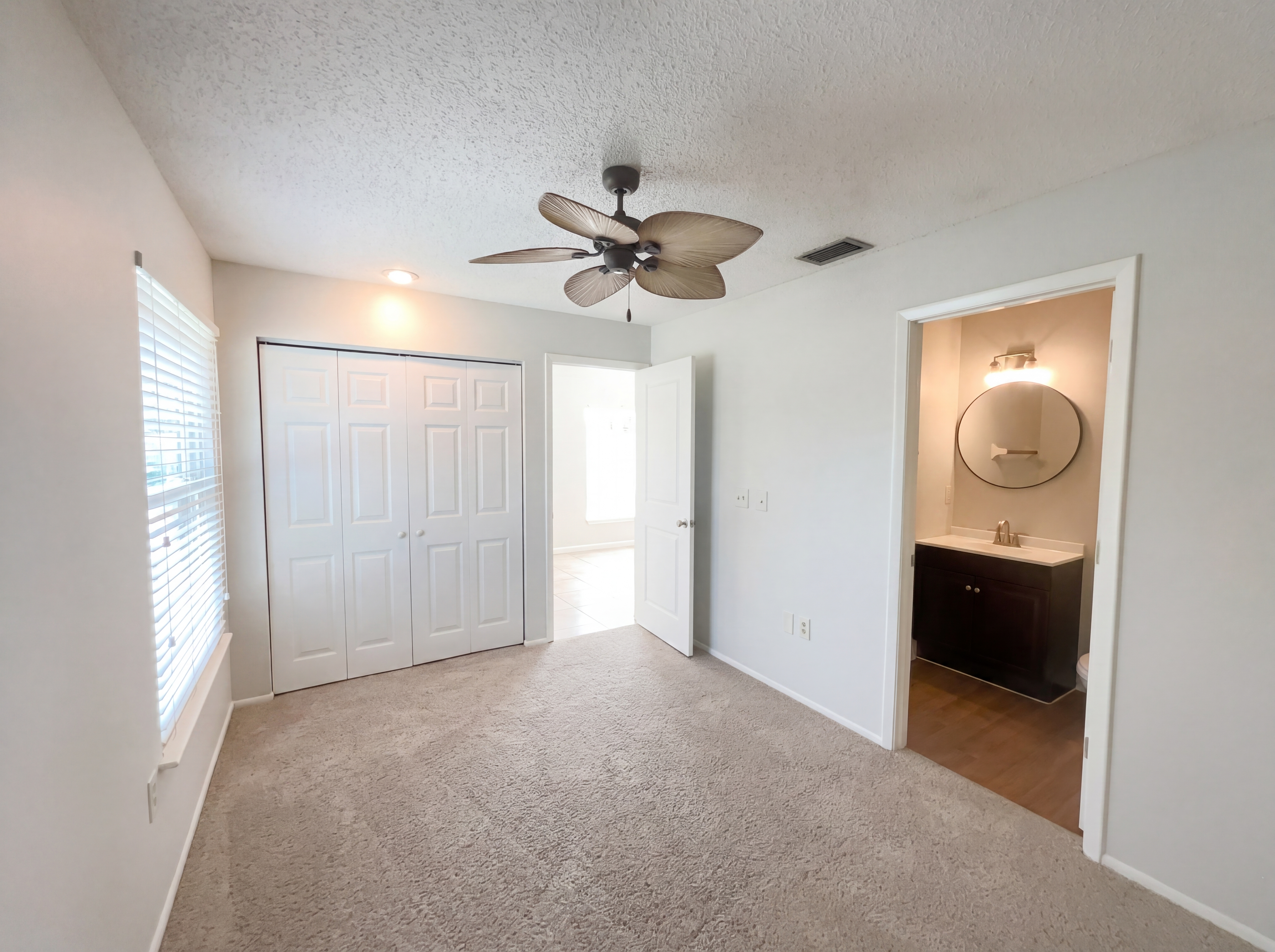 Photo 4 of 23 of 1015 Westside Dr, Winter Garden, FL
