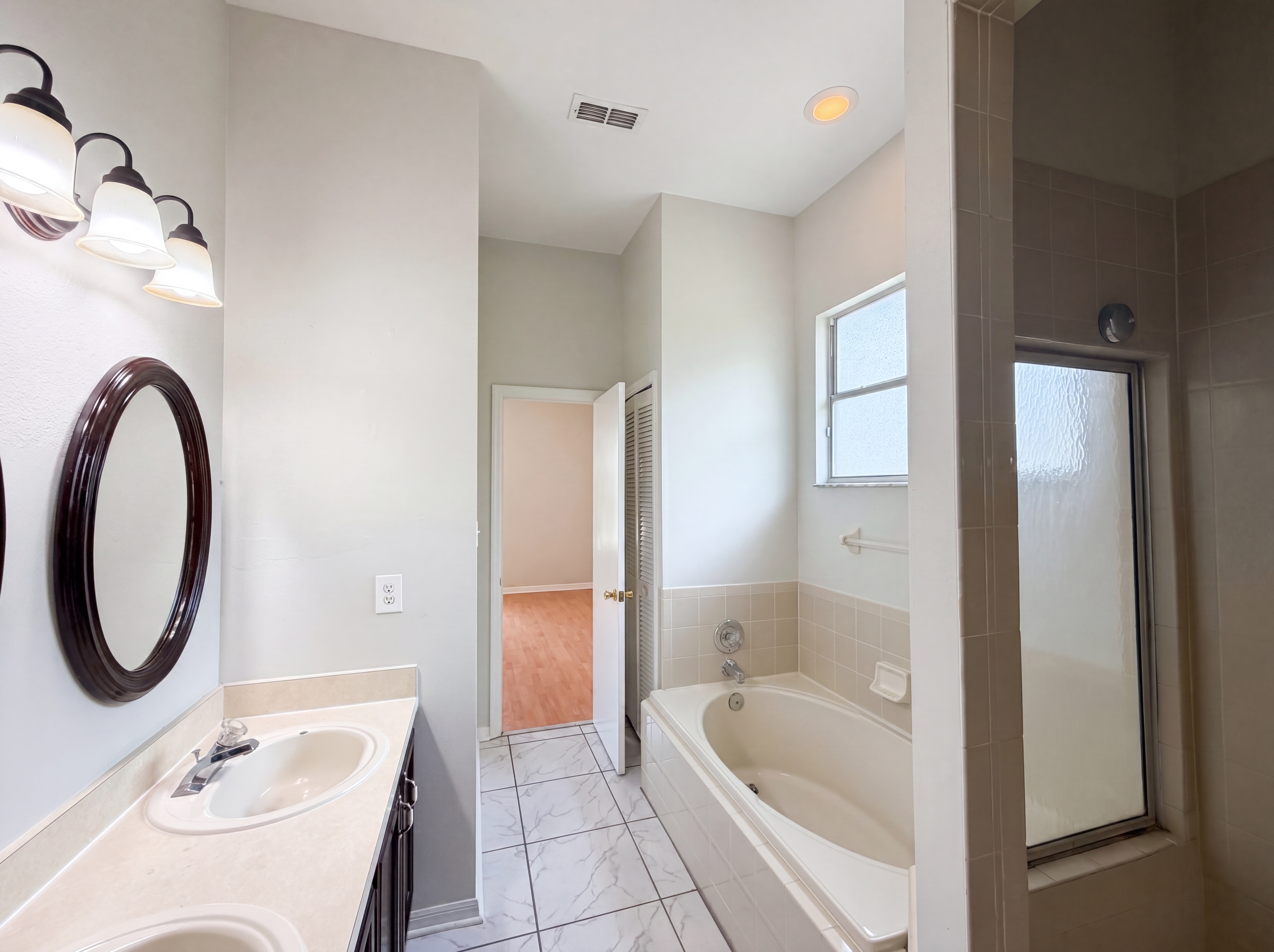 Photo 19 of 22 of 5263 Clarion Oaks Dr, Orlando, FL