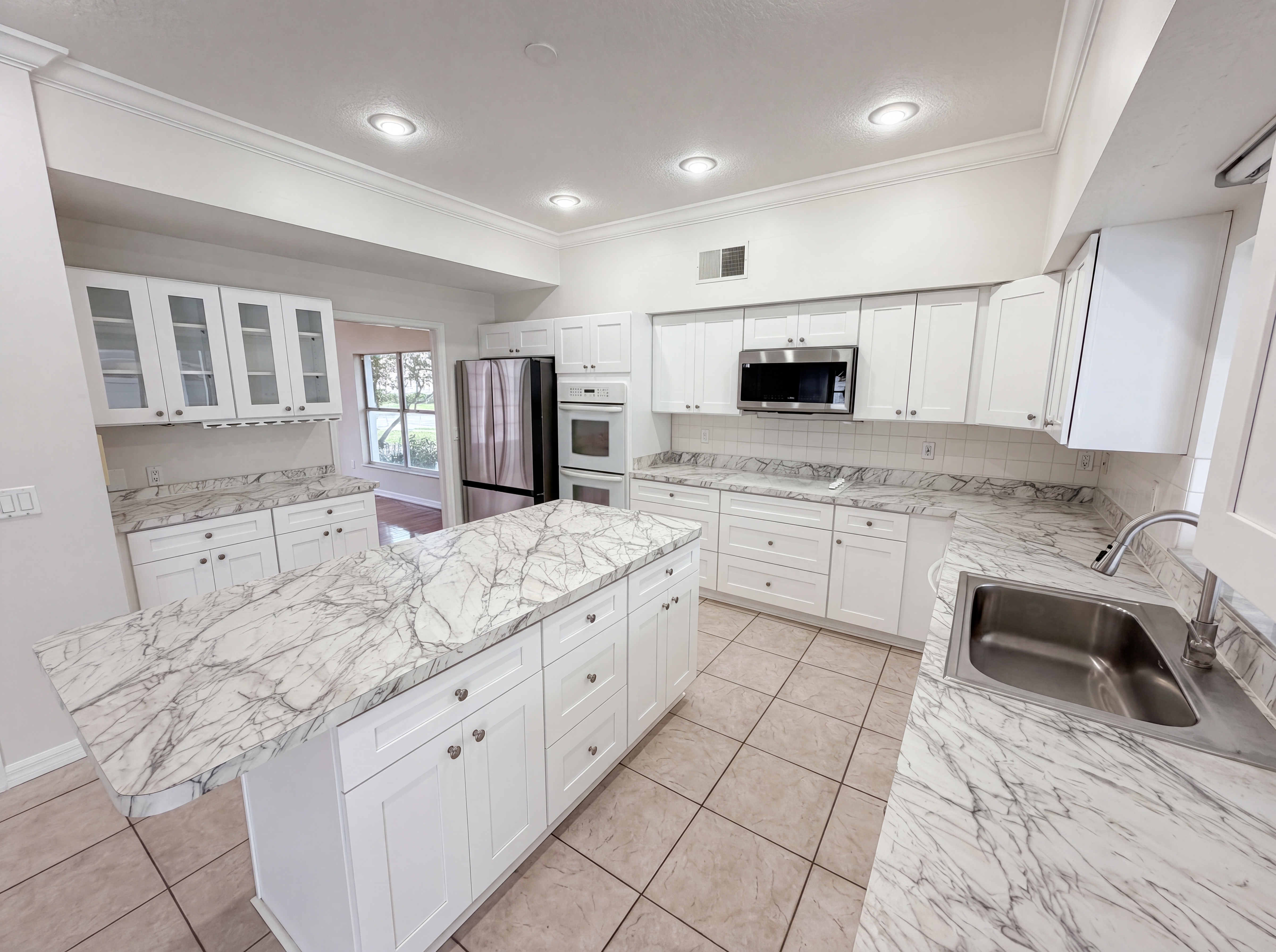 Photo 15 of 43 of 2270 Blossomwood Dr, Oviedo, FL