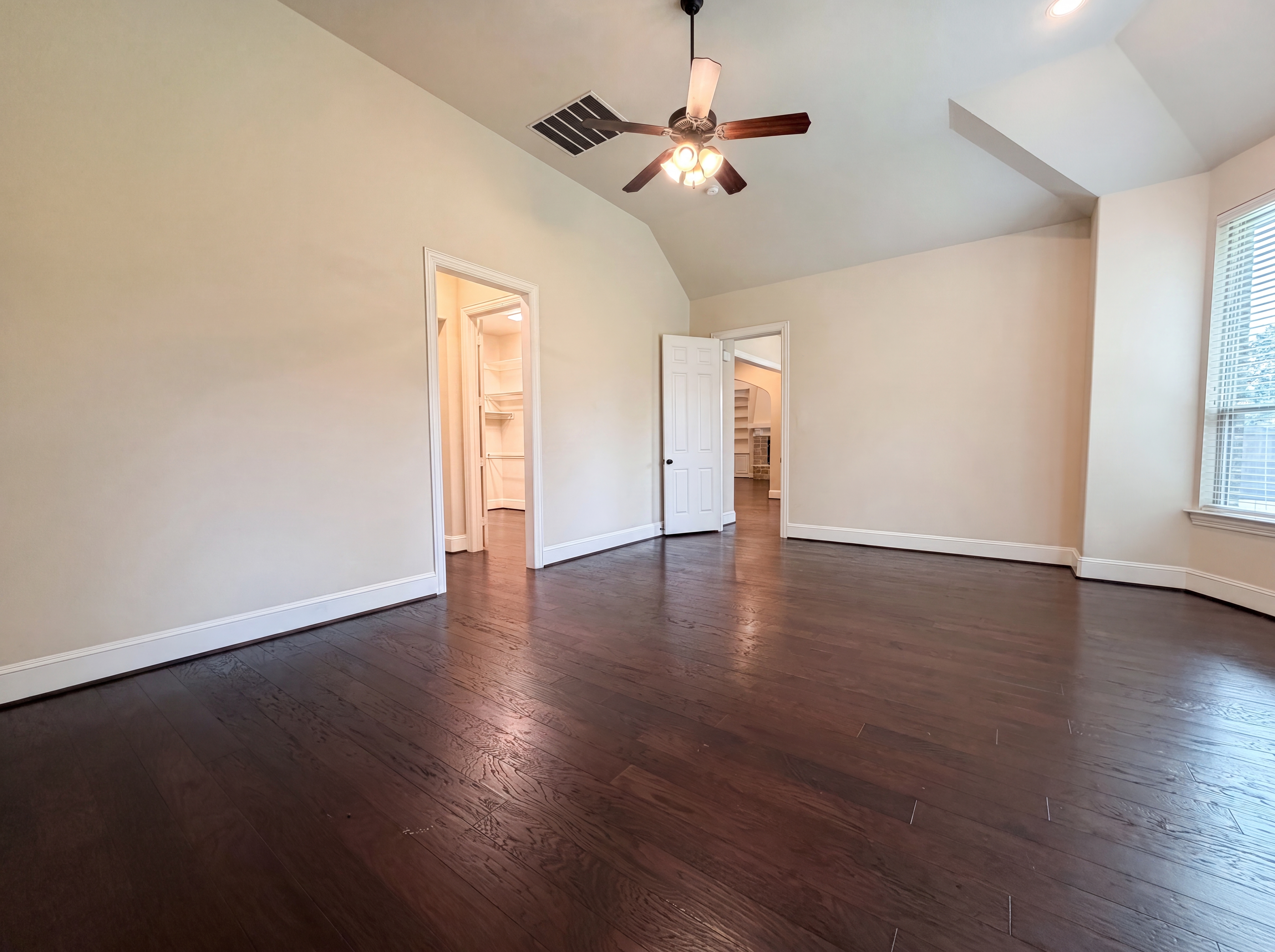Photo 4 of 29 of 27911 Warren Park Dr, Katy, TX