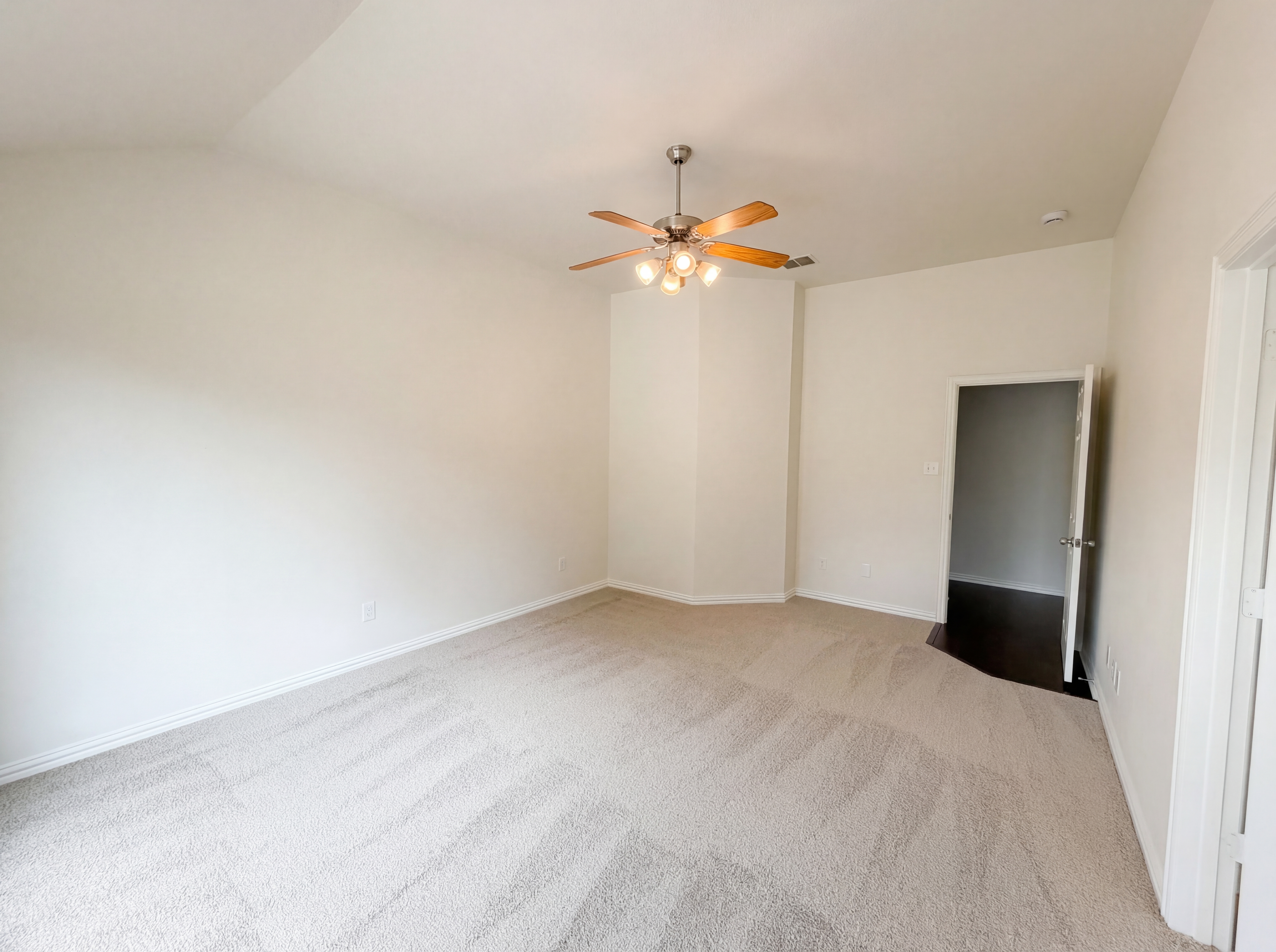 Photo 13 of 18 of 2124 Highland River Dr, Wylie, TX
