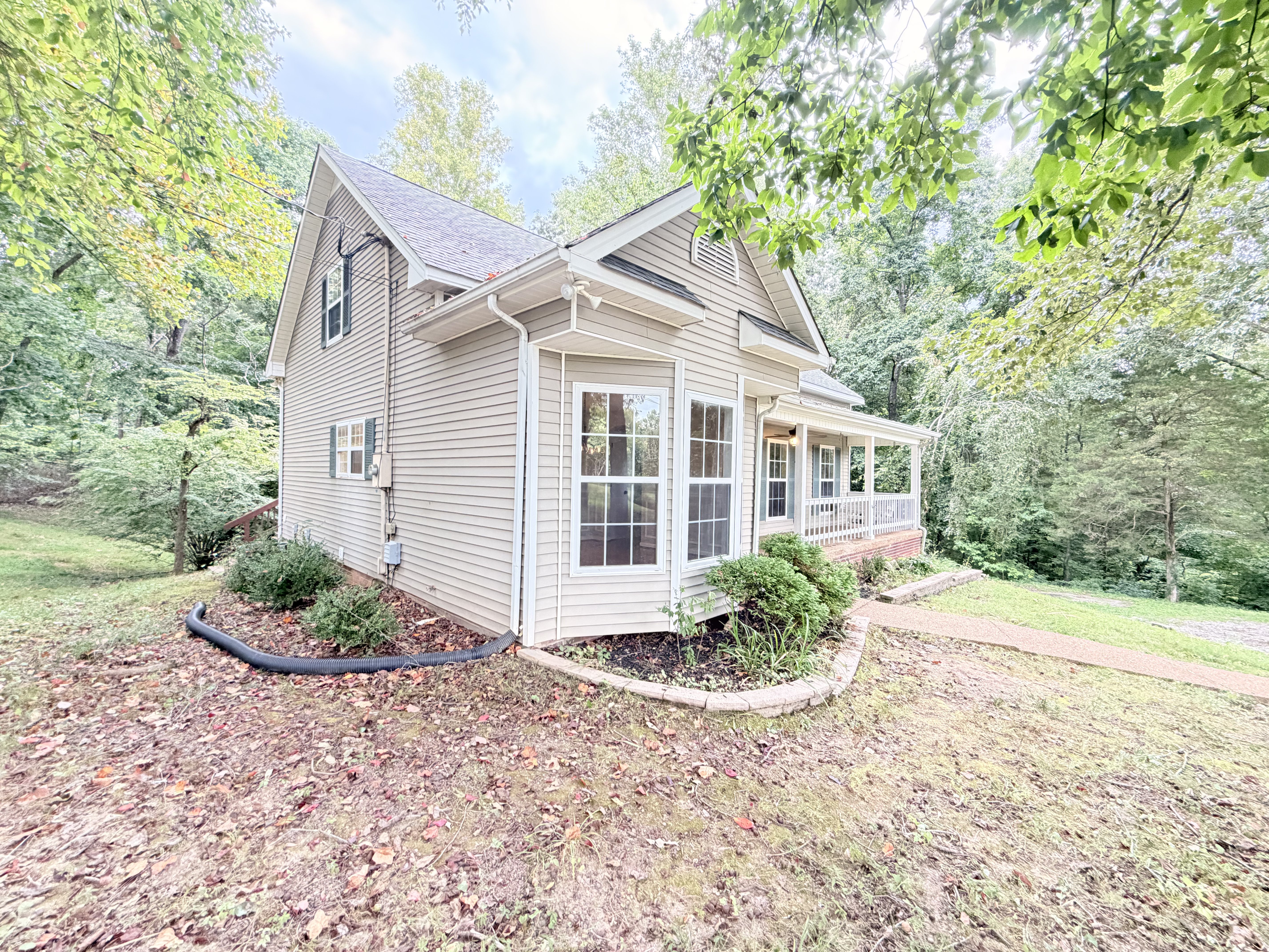 Photo 18 of 24 of 608 Beechtree Ct, Burns, TN