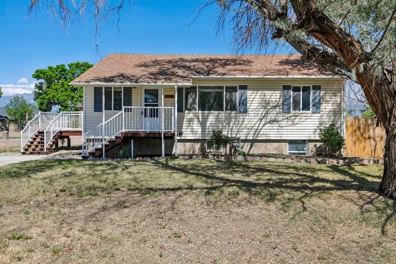 Property photo 1 of 13235 S 2120 W