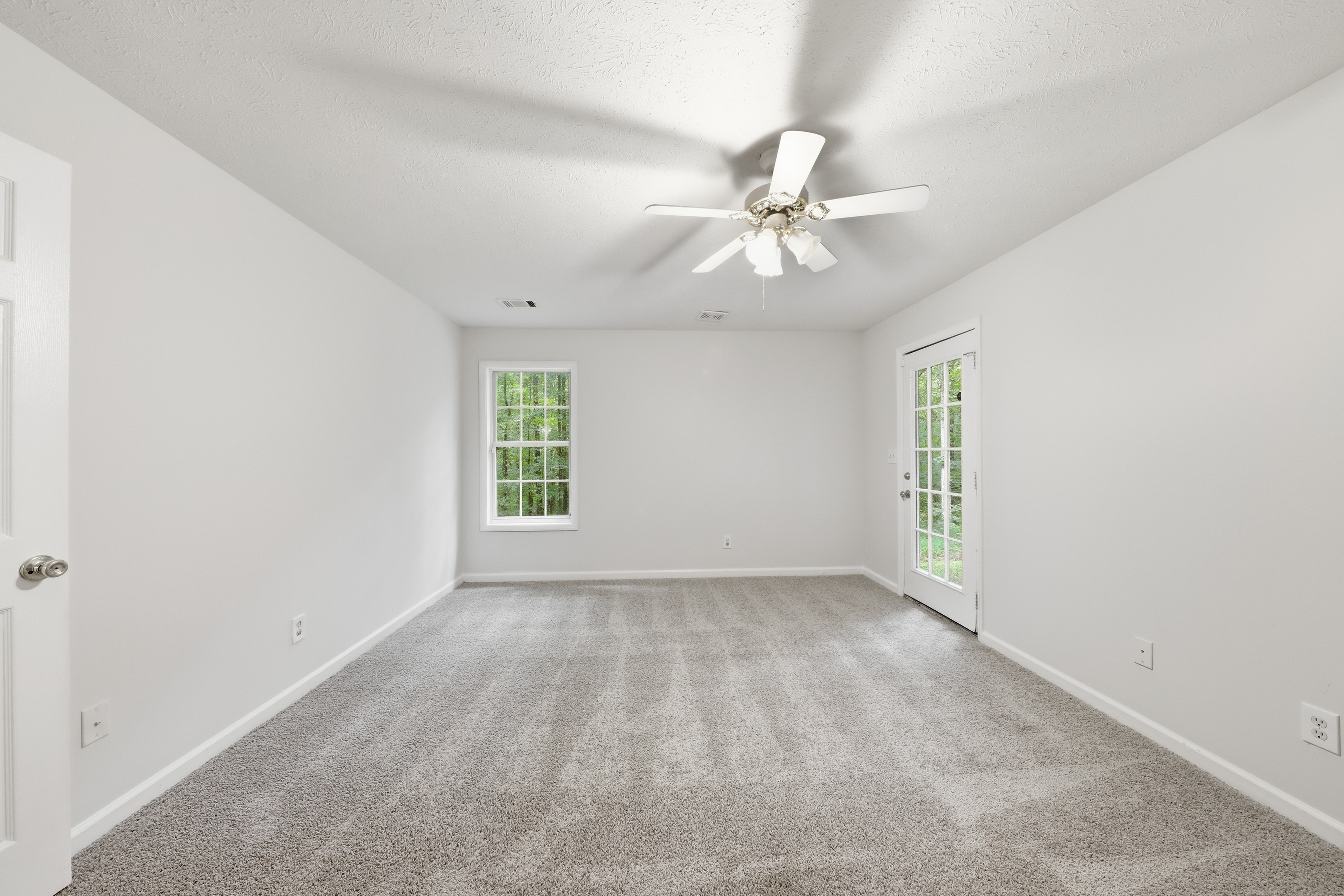 Photo 24 of 39 of 208 Foxdale Ct, Lagrange, GA