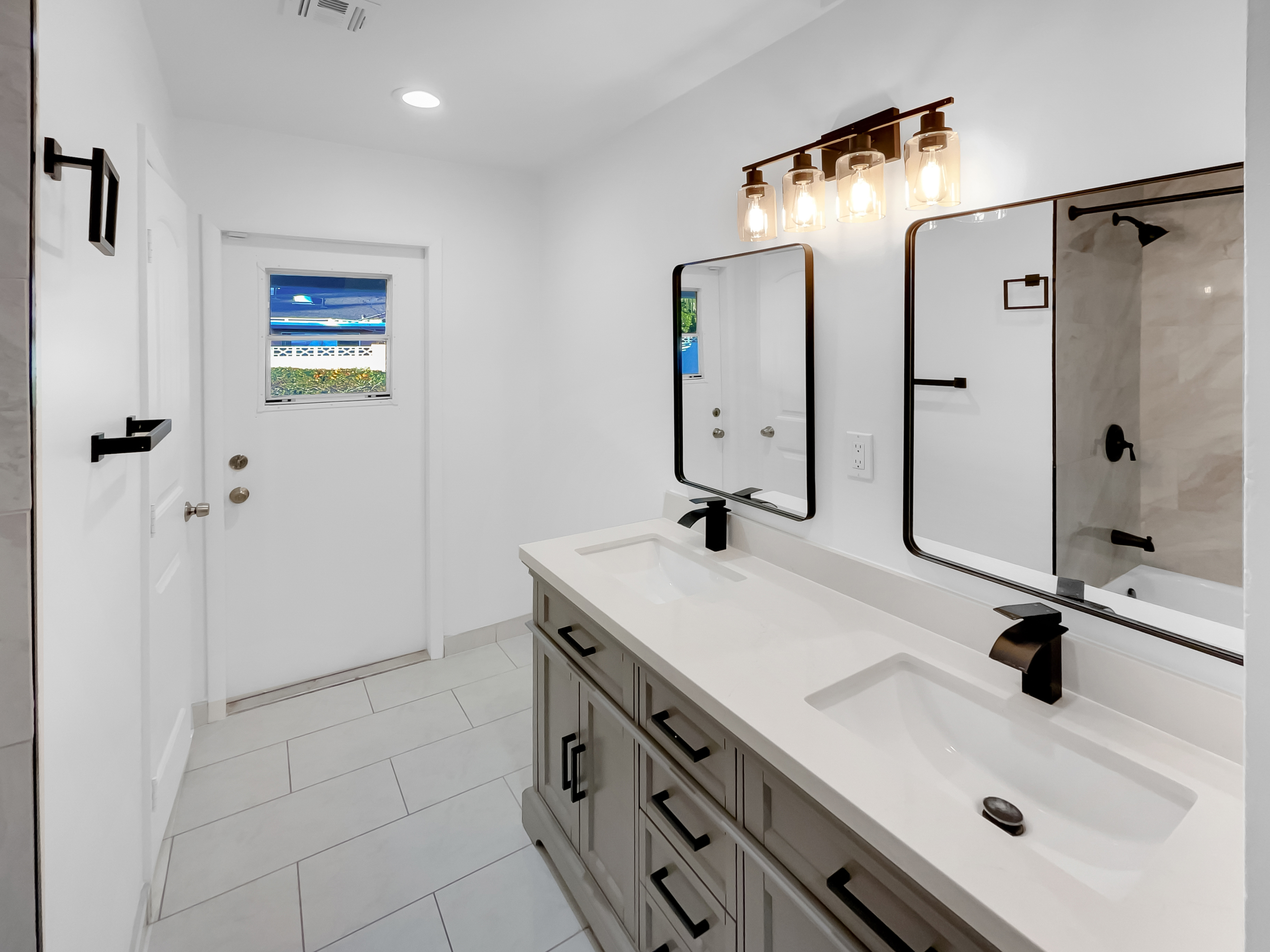 Photo 7 of 21 of 8414 E Orange Blossom Ln, Scottsdale, AZ