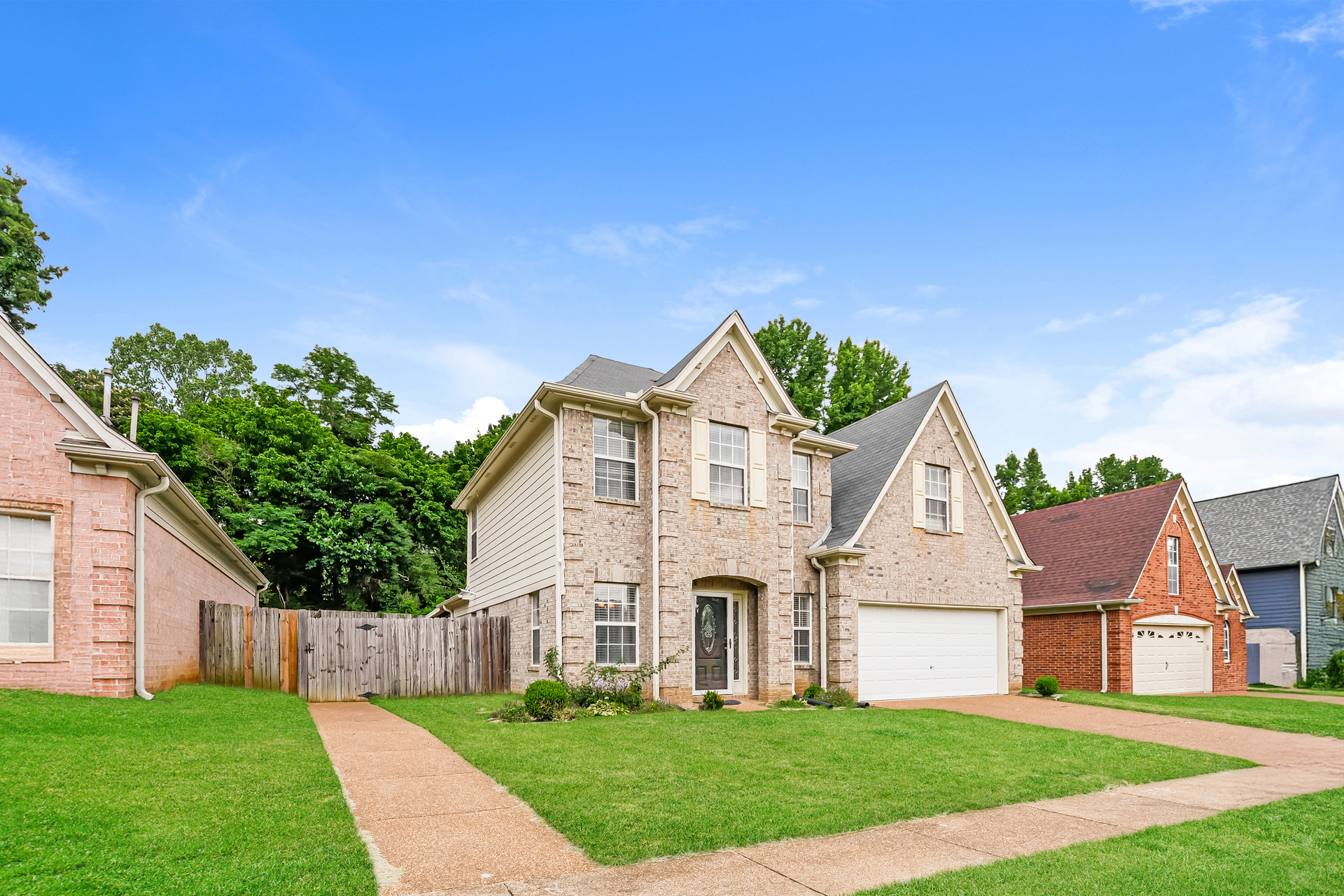 Photo 7 of 22 of 5634 Tulip Grove Dr, Memphis, TN