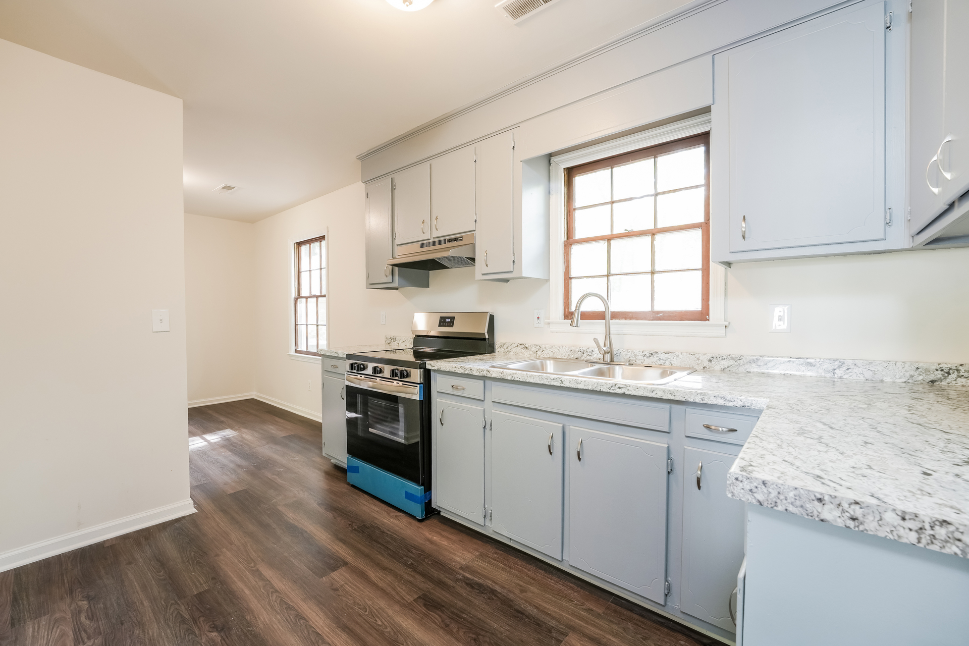 Photo 2 of 18 of 313 Water Oak Dr, Goose Creek, SC
