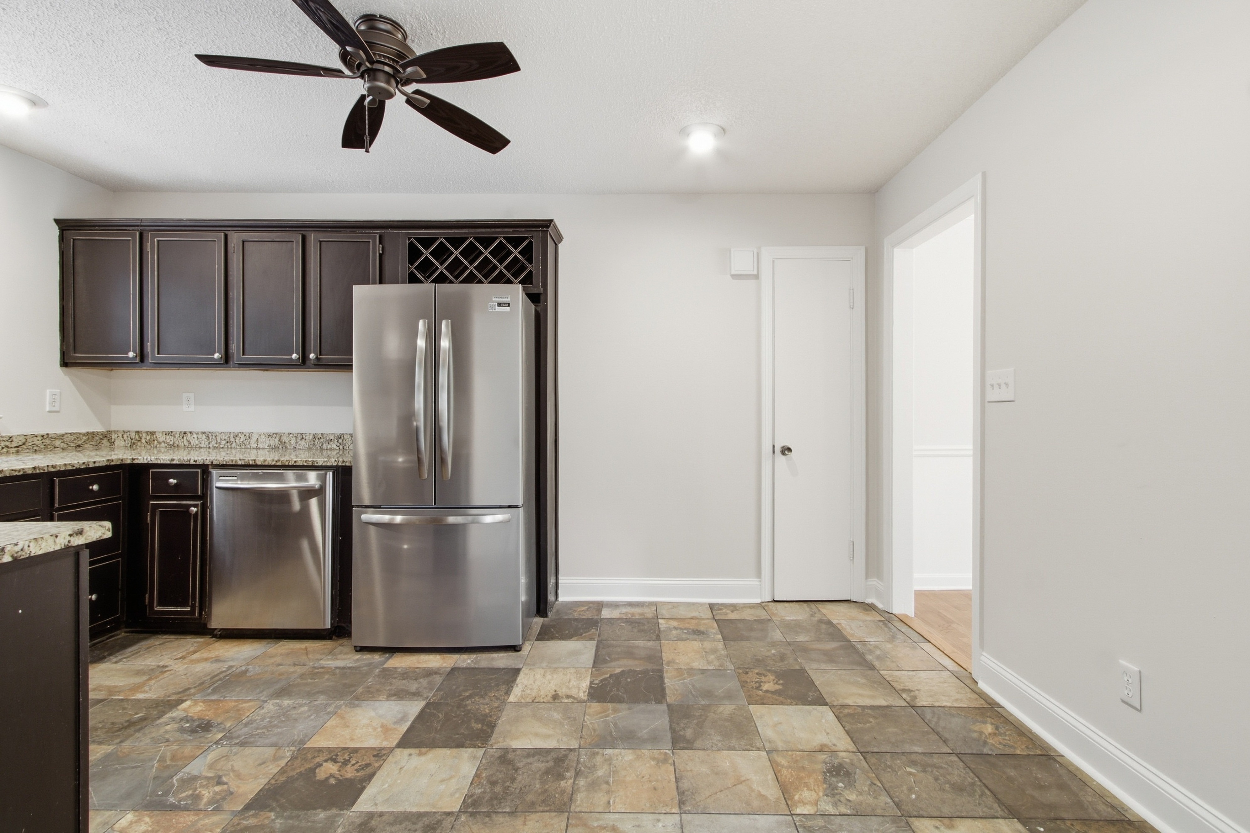 Photo 6 of 18 of 217 Victory Dr, Calhoun, GA
