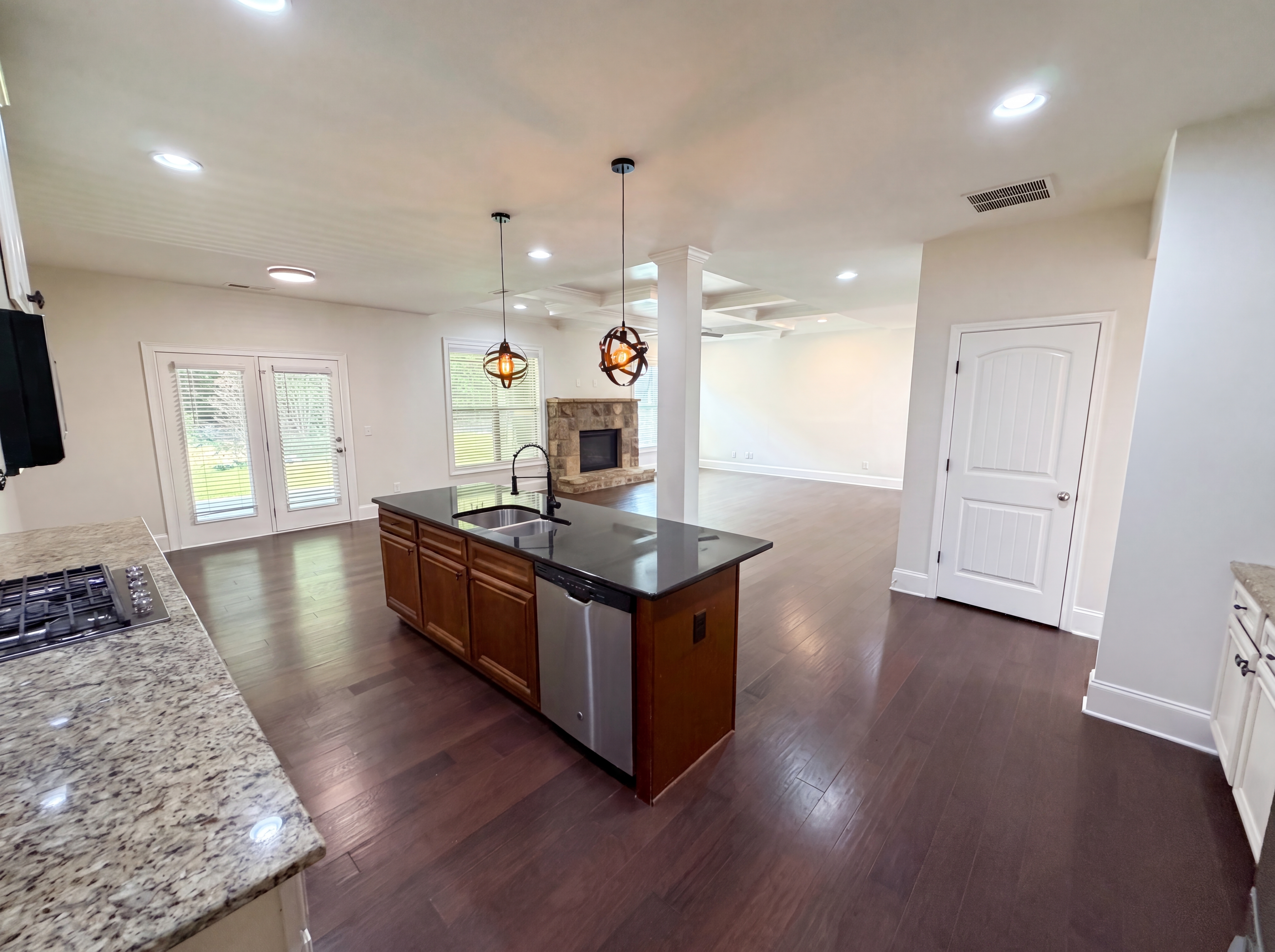 Photo 17 of 51 of 1481 Azalea Brook Dr, Lawrenceville, GA