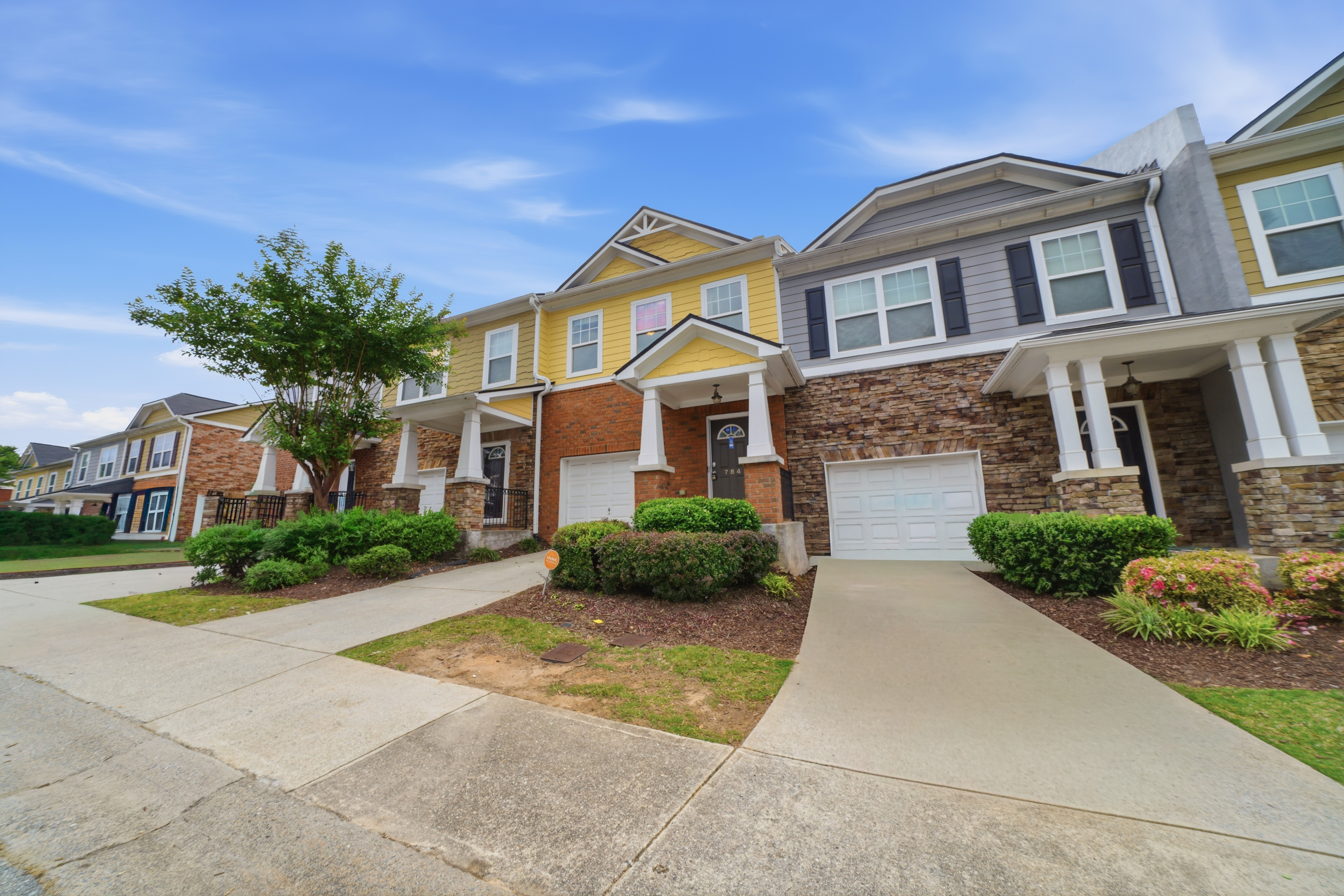 Photo 8 of 39 of 784 Arbor Gate Ln, Lawrenceville, GA