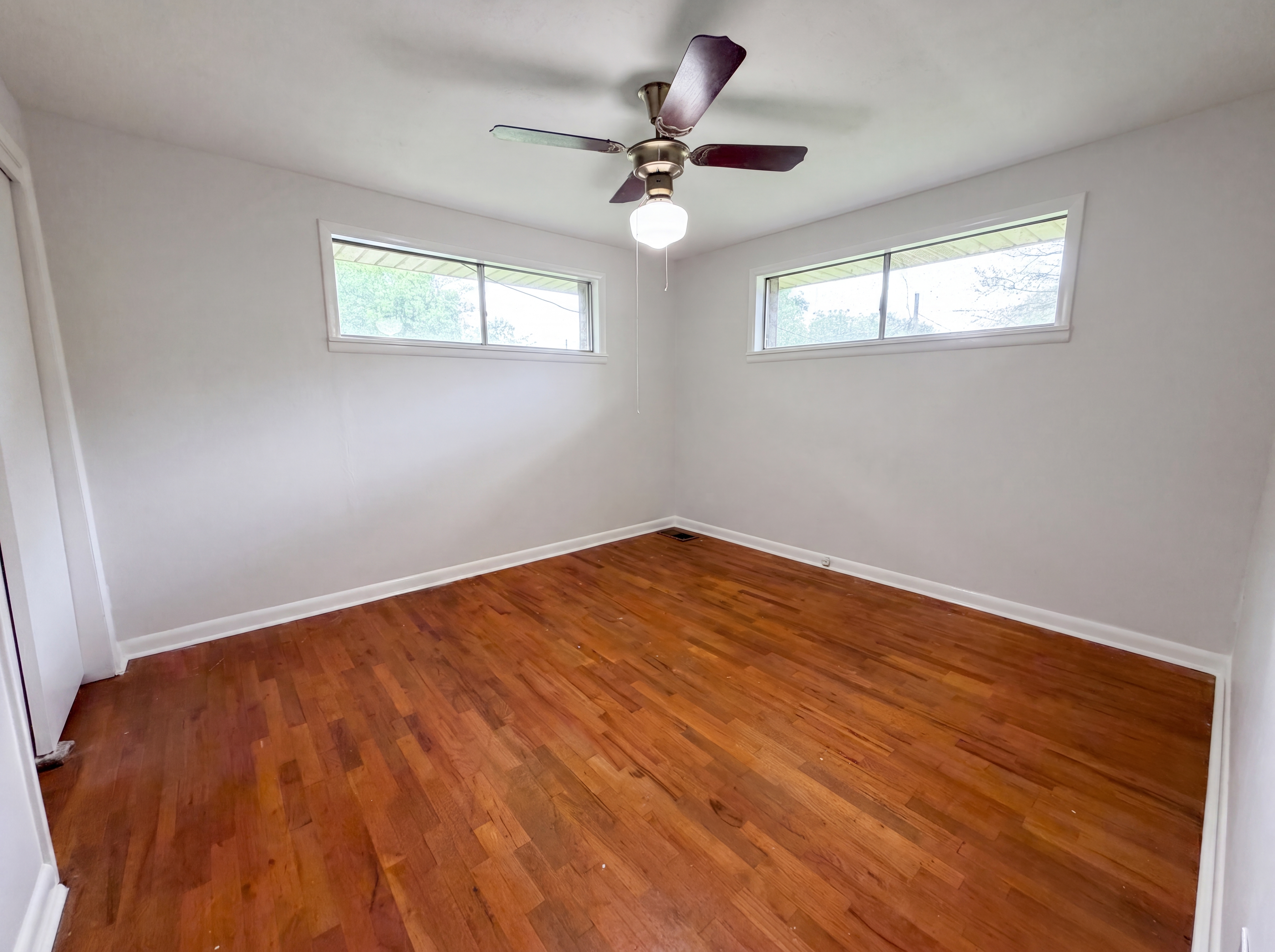Photo 4 of 16 of 624 Belview St, Bessemer, AL