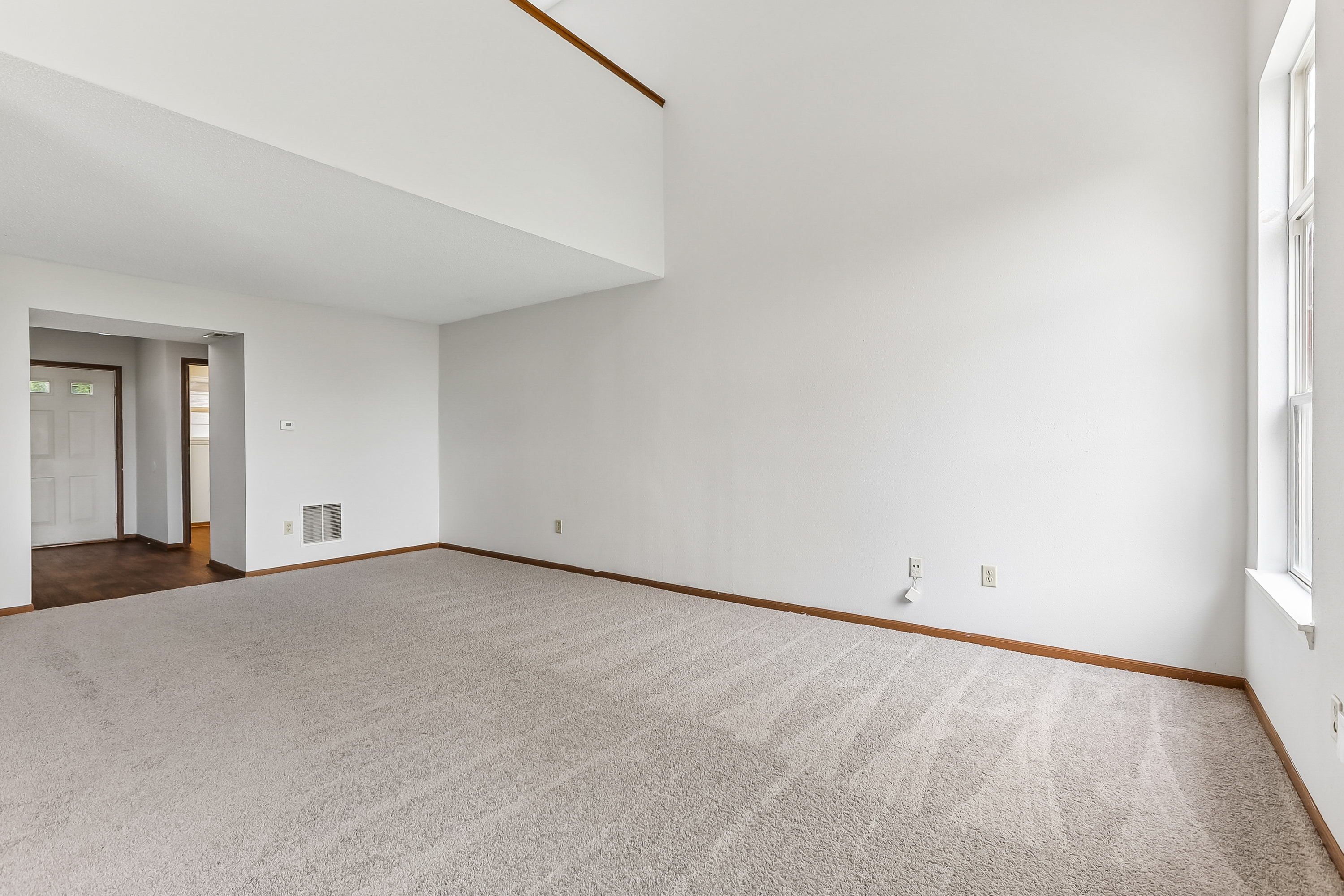 Photo 9 of 44 of 165 Harts Ford Way, Brownsburg, IN