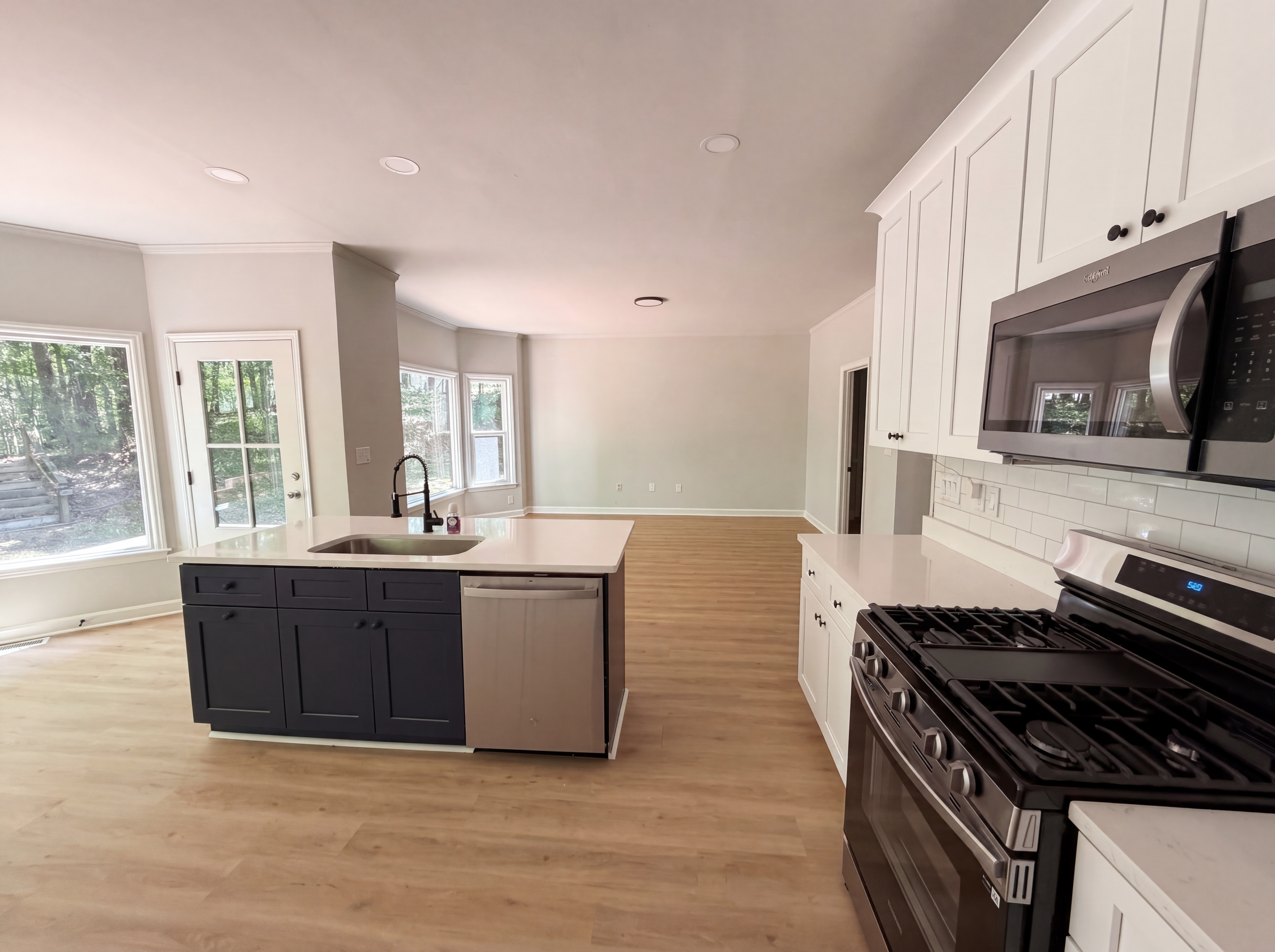 Photo 14 of 26 of 6095 Coral View Dr, Harrisburg, NC