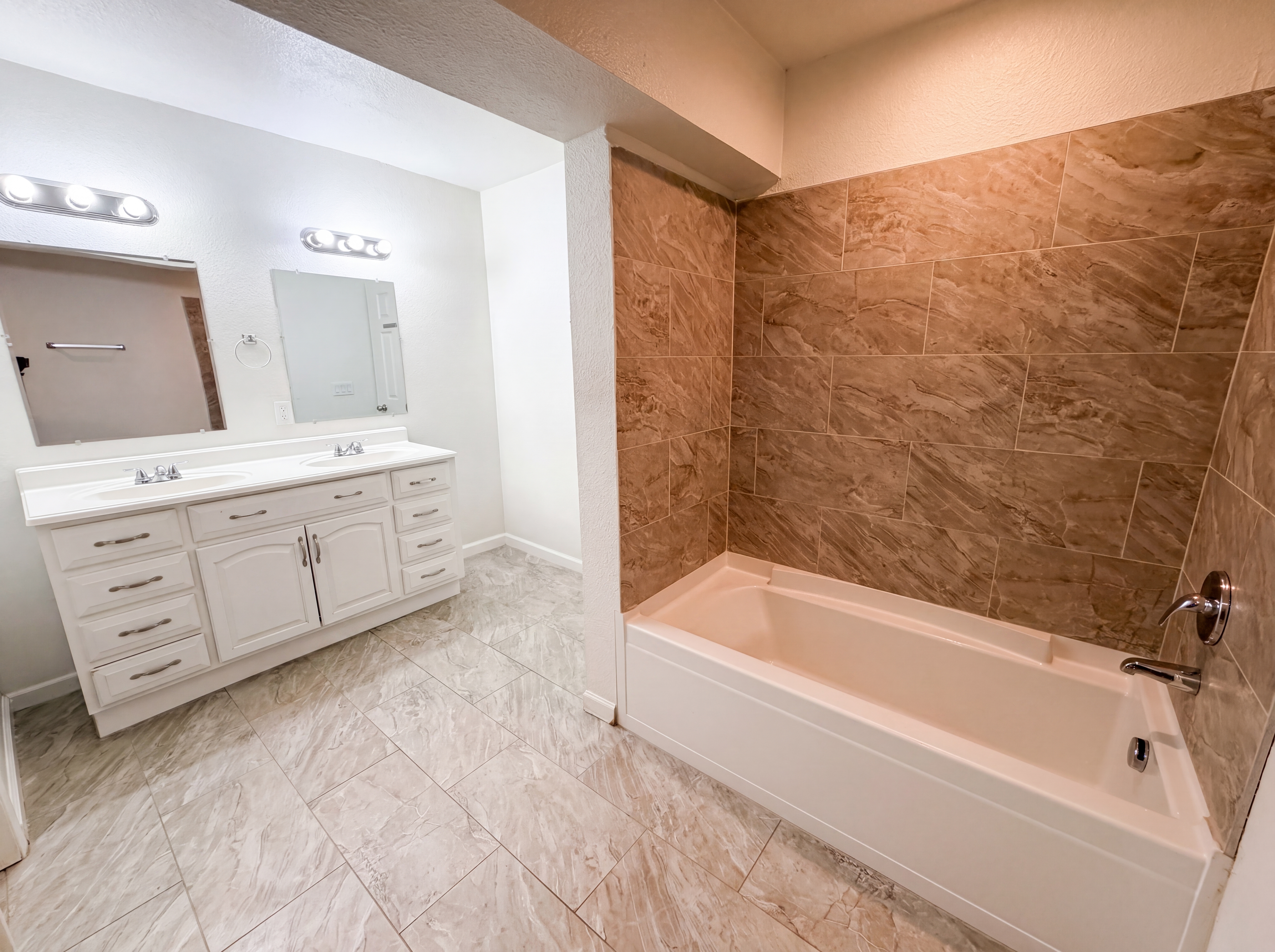 Photo 24 of 29 of 8631 S 6th St, Phoenix, AZ