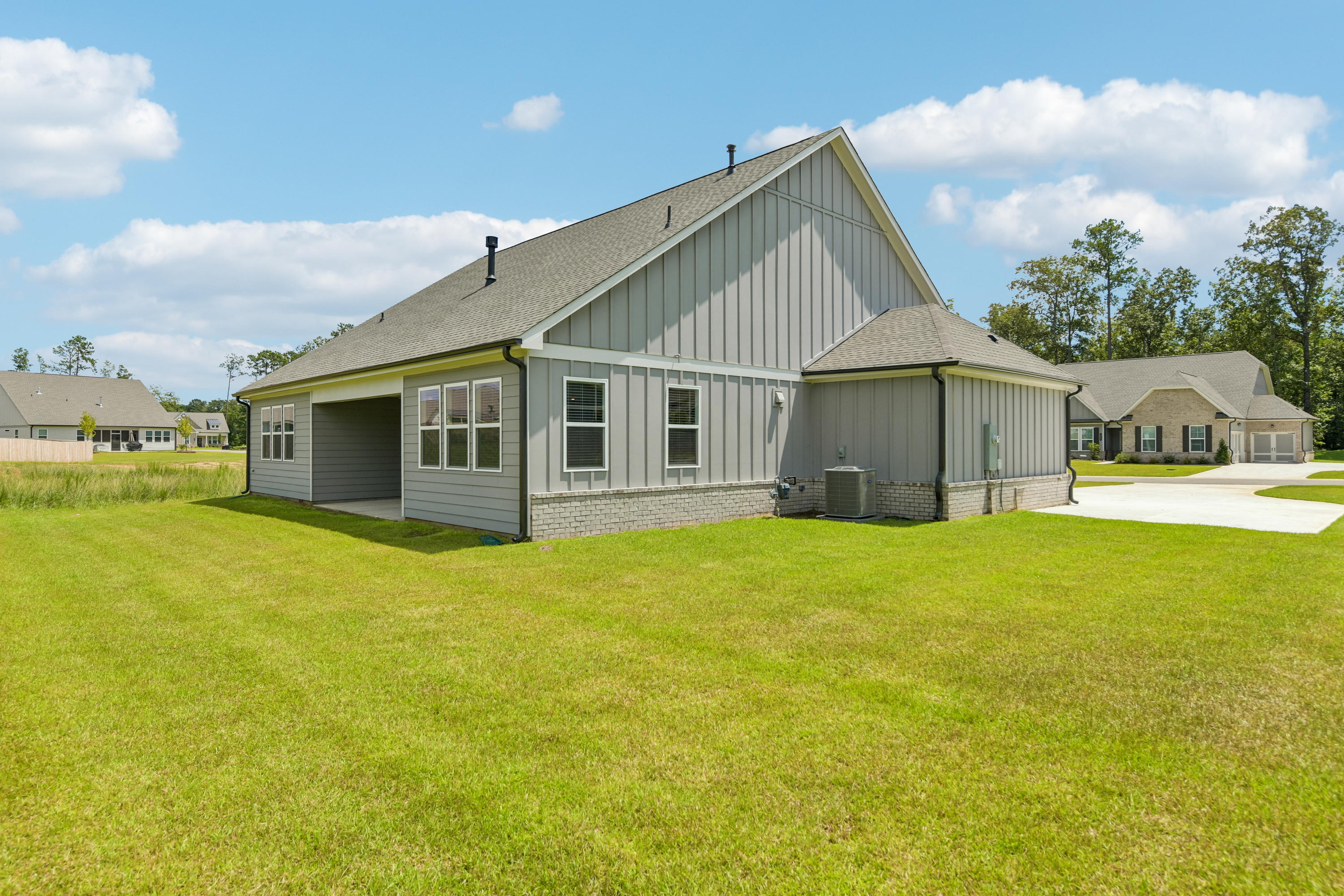 Photo 31 of 36 of 205 Flat Shoal Dr, Bonaire, GA