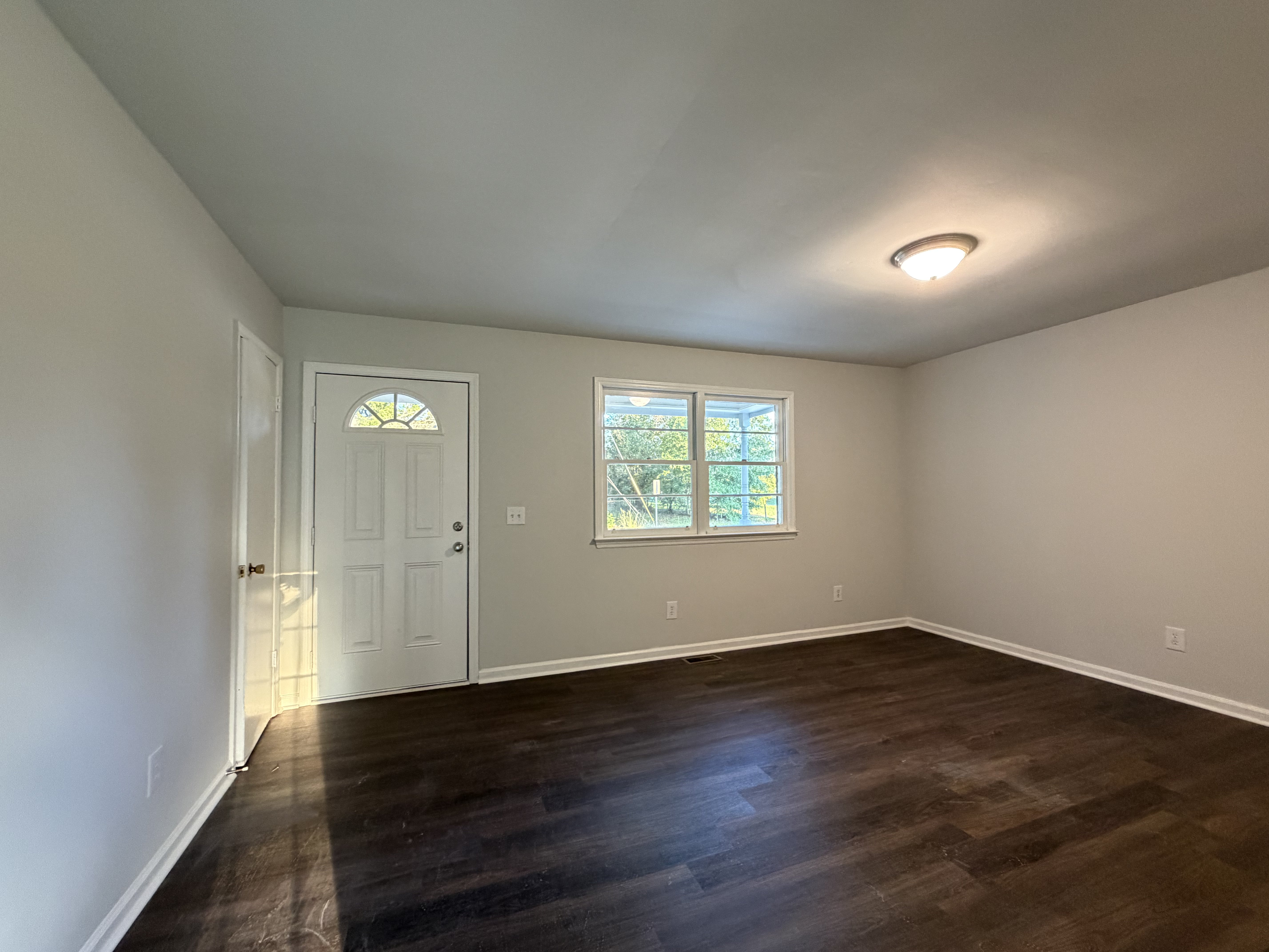 Photo 6 of 18 of 28 11th St, Greer, SC