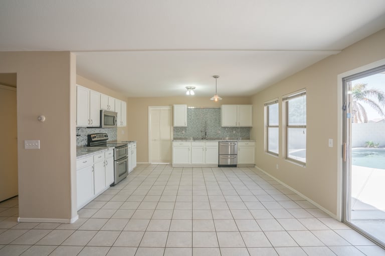 Photo 2 of 33 - 22274 N 106th Ln, Peoria, AZ 85383