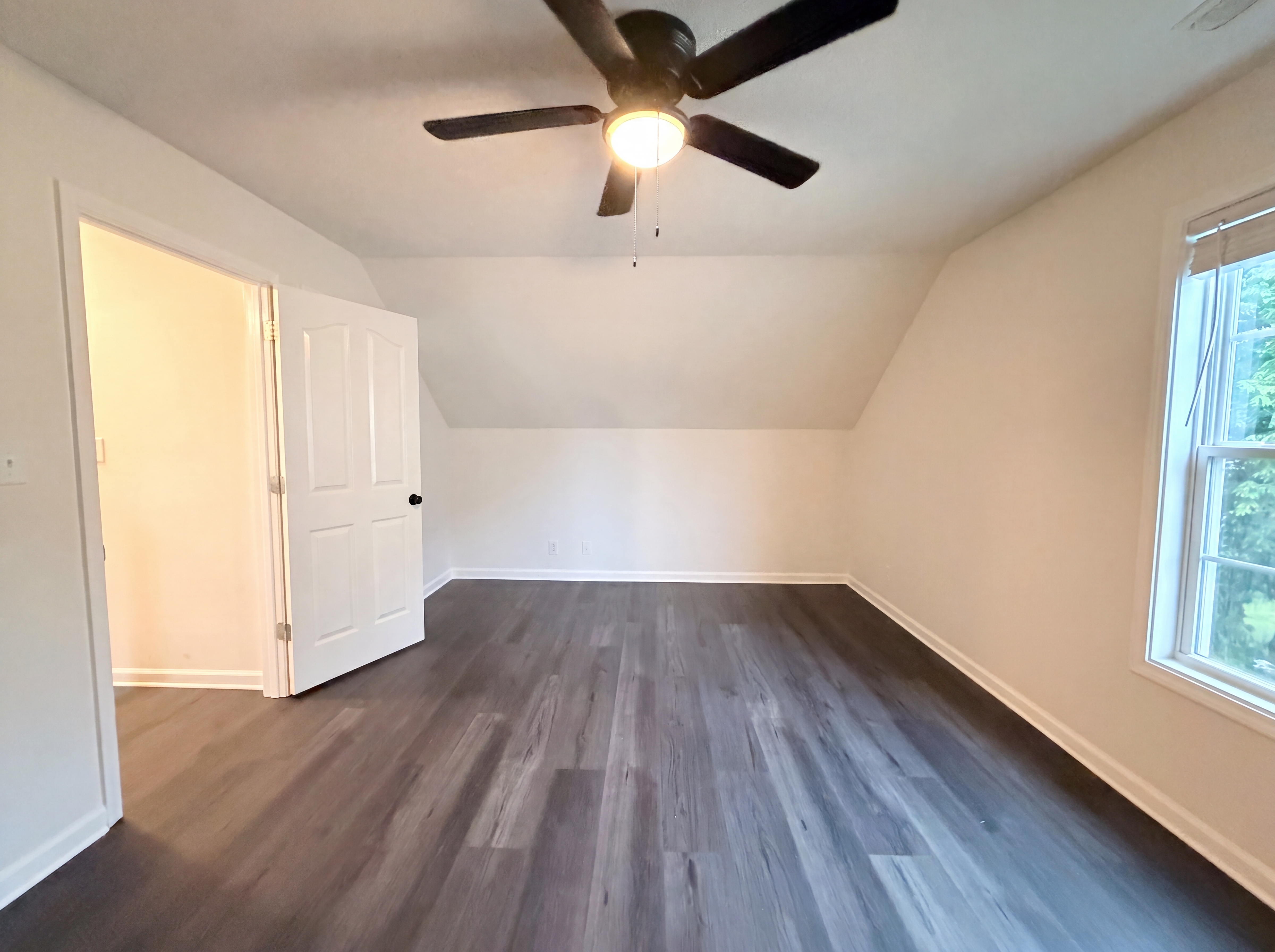Photo 11 of 22 of 3432 Fox Meadow Way, Clarksville, TN
