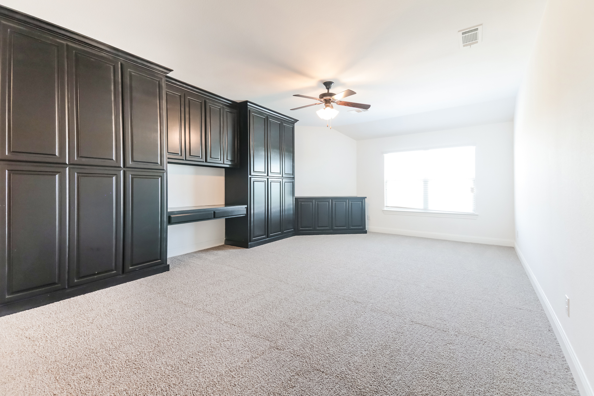 Photo 7 of 22 of 10812 Marble Falls Pl, McKinney, TX