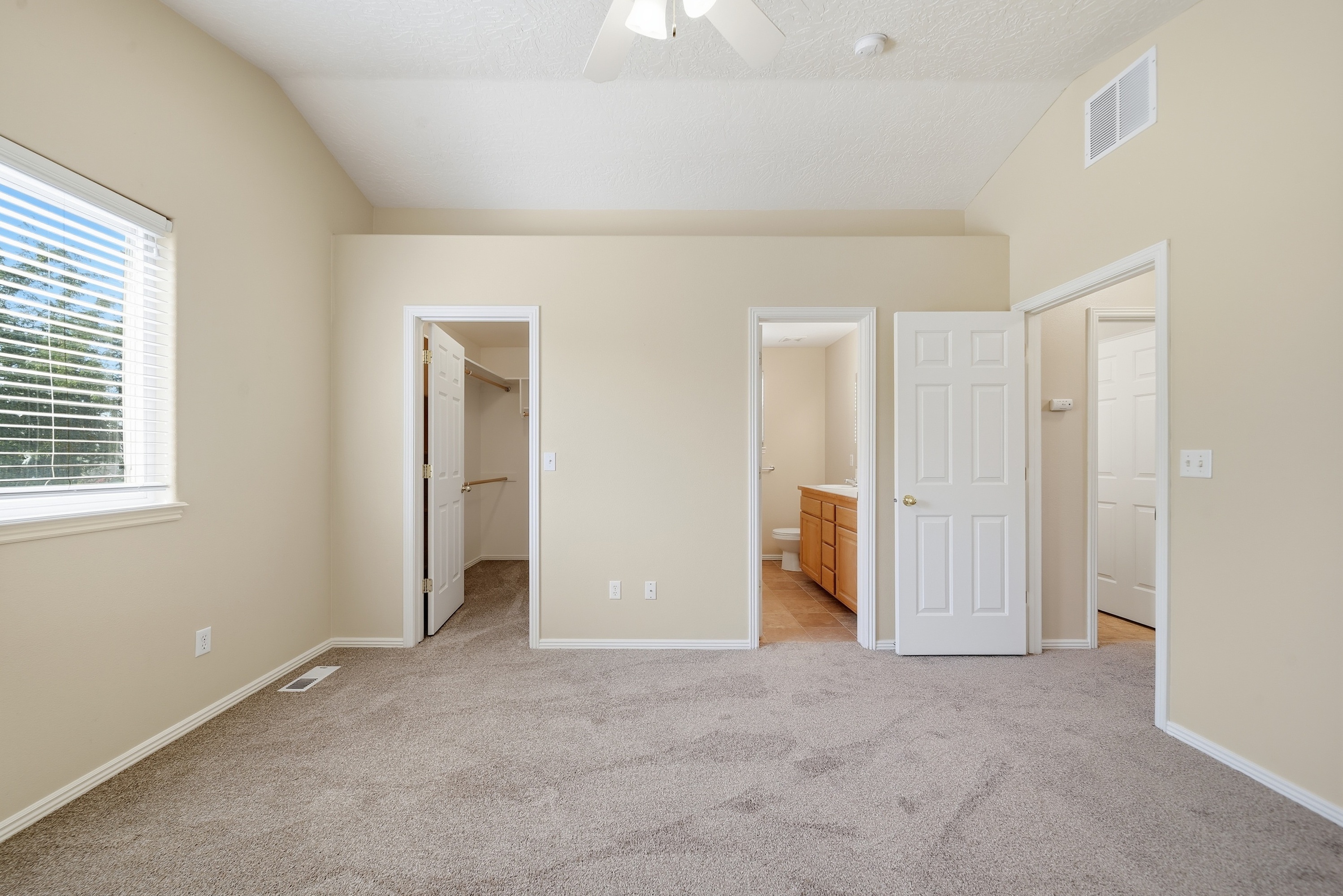 Photo 14 of 35 of 5239 S Apsley Pl, Boise, ID